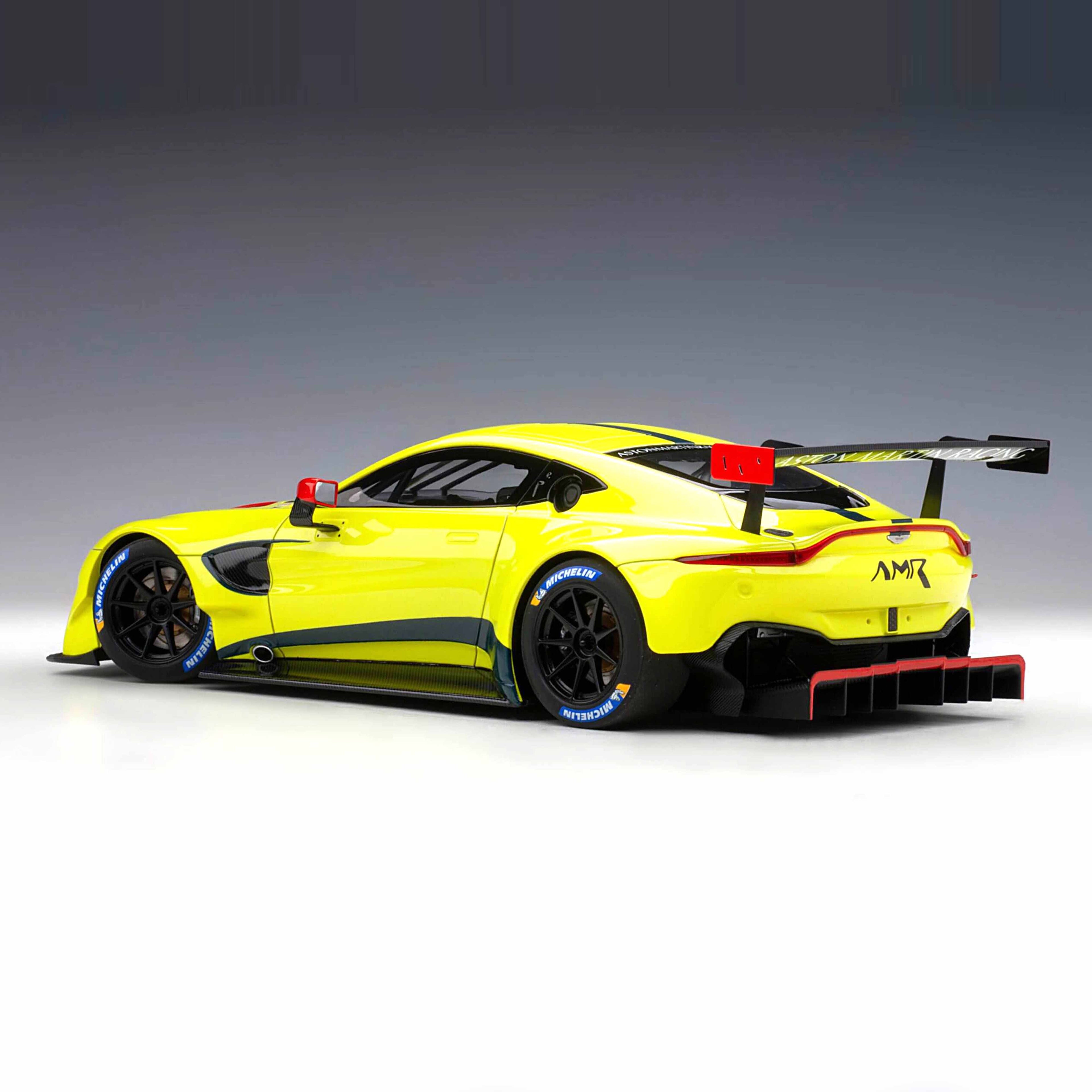 Aston Martin Vantage GTE LE MANS 2018 Presentation Car 1:18