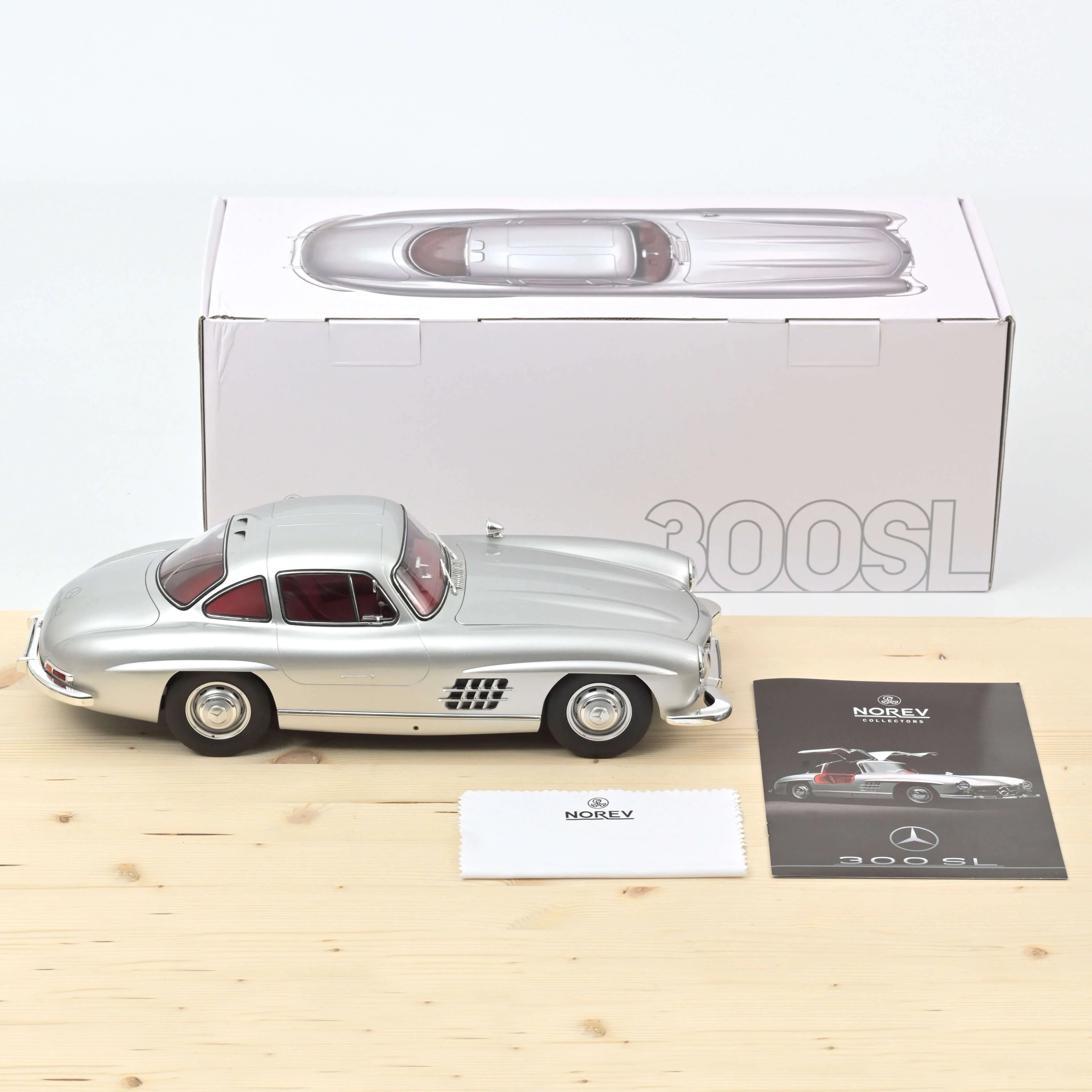 Mercedes-Benz 300 SL 1954 Silver 1:12