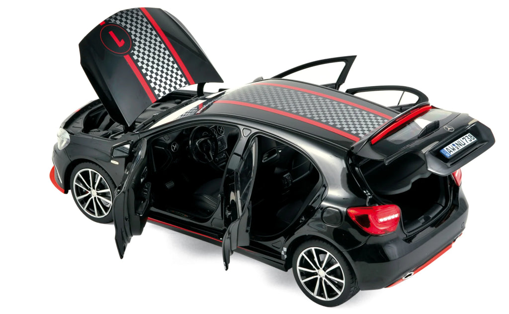 Mercedes-Benz Classe A Équipement Sport 2013 Noir 1:18