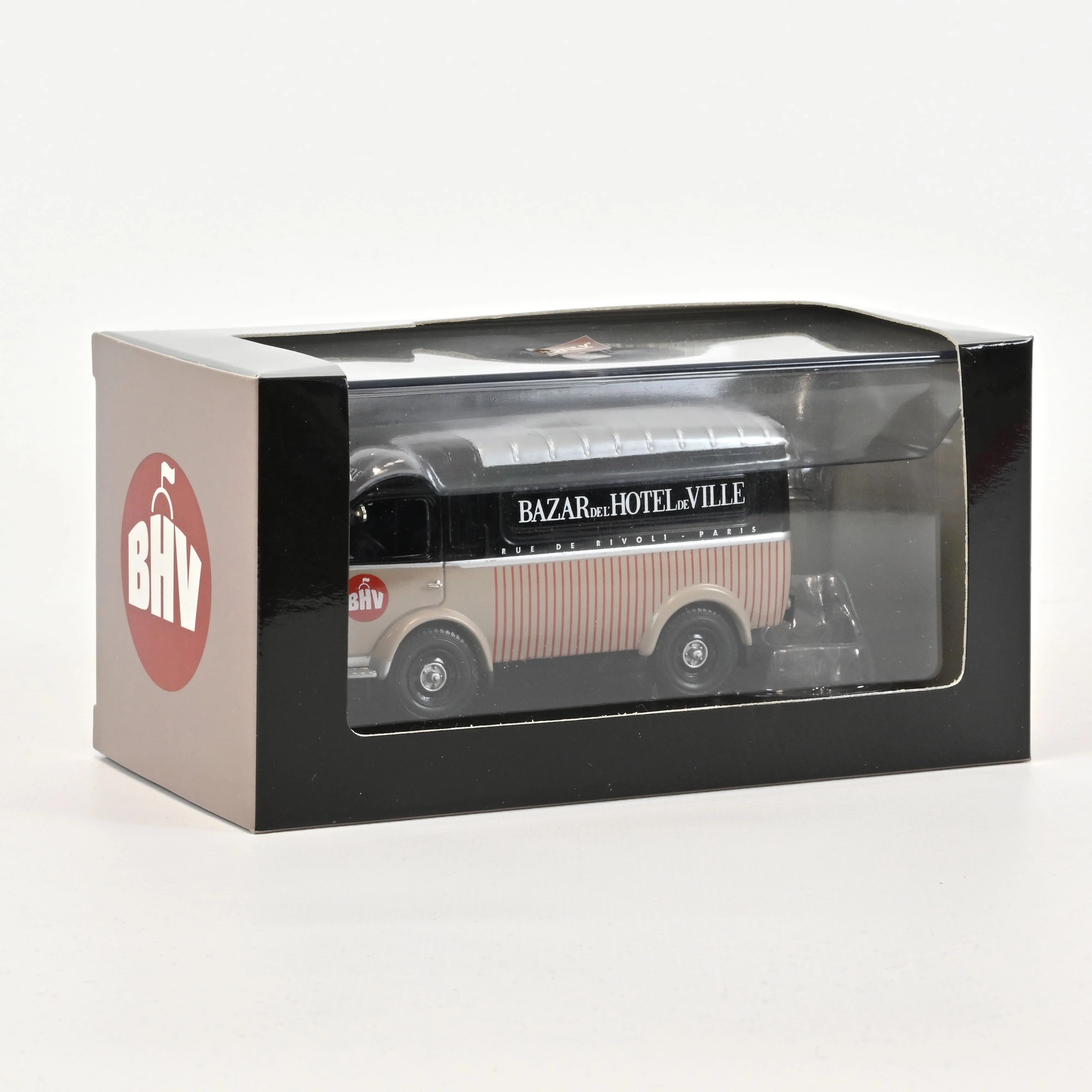 Renault 1000 Kgs BHV mit Figur 1:43