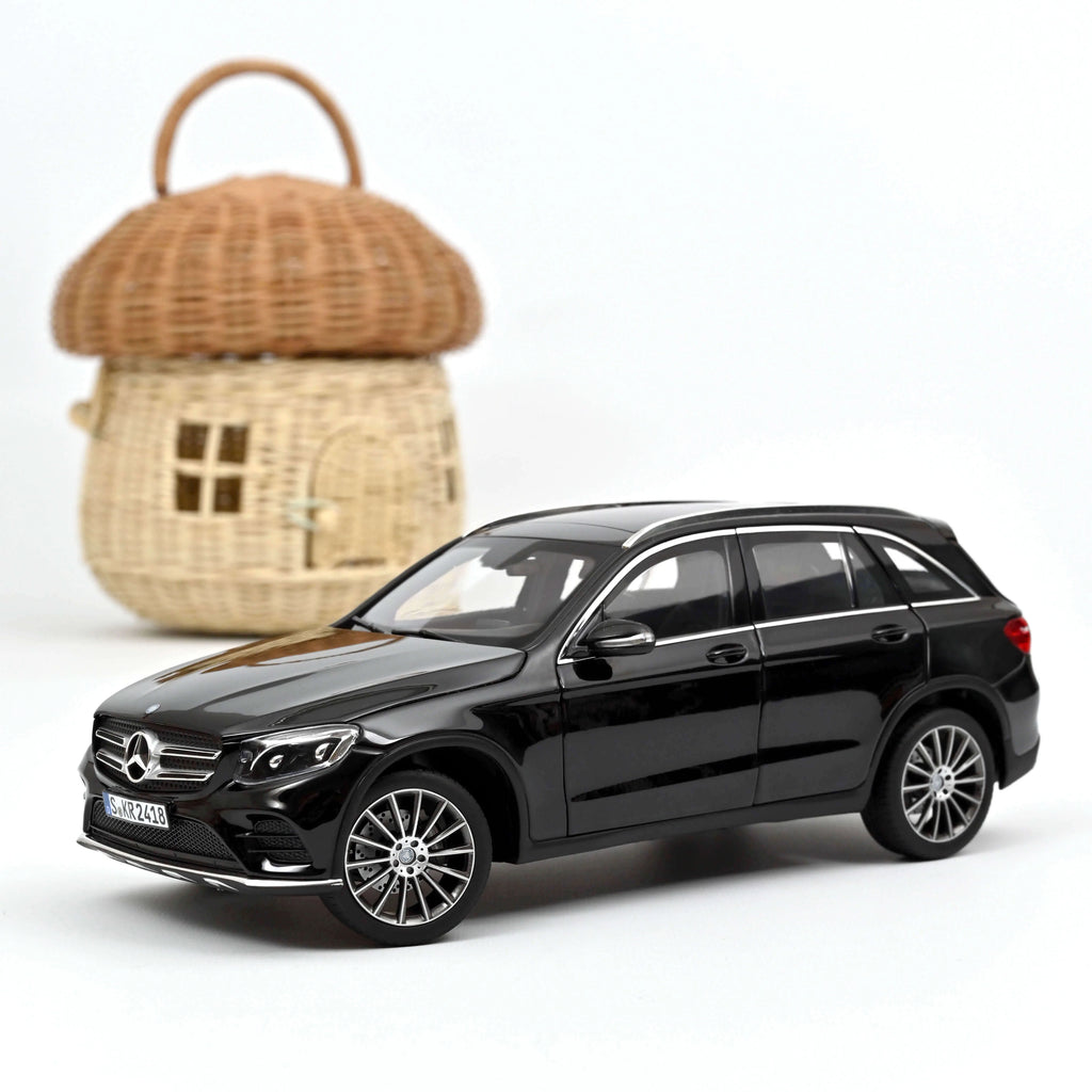 Mercedes-Benz GLC 2015 Noir 1:18