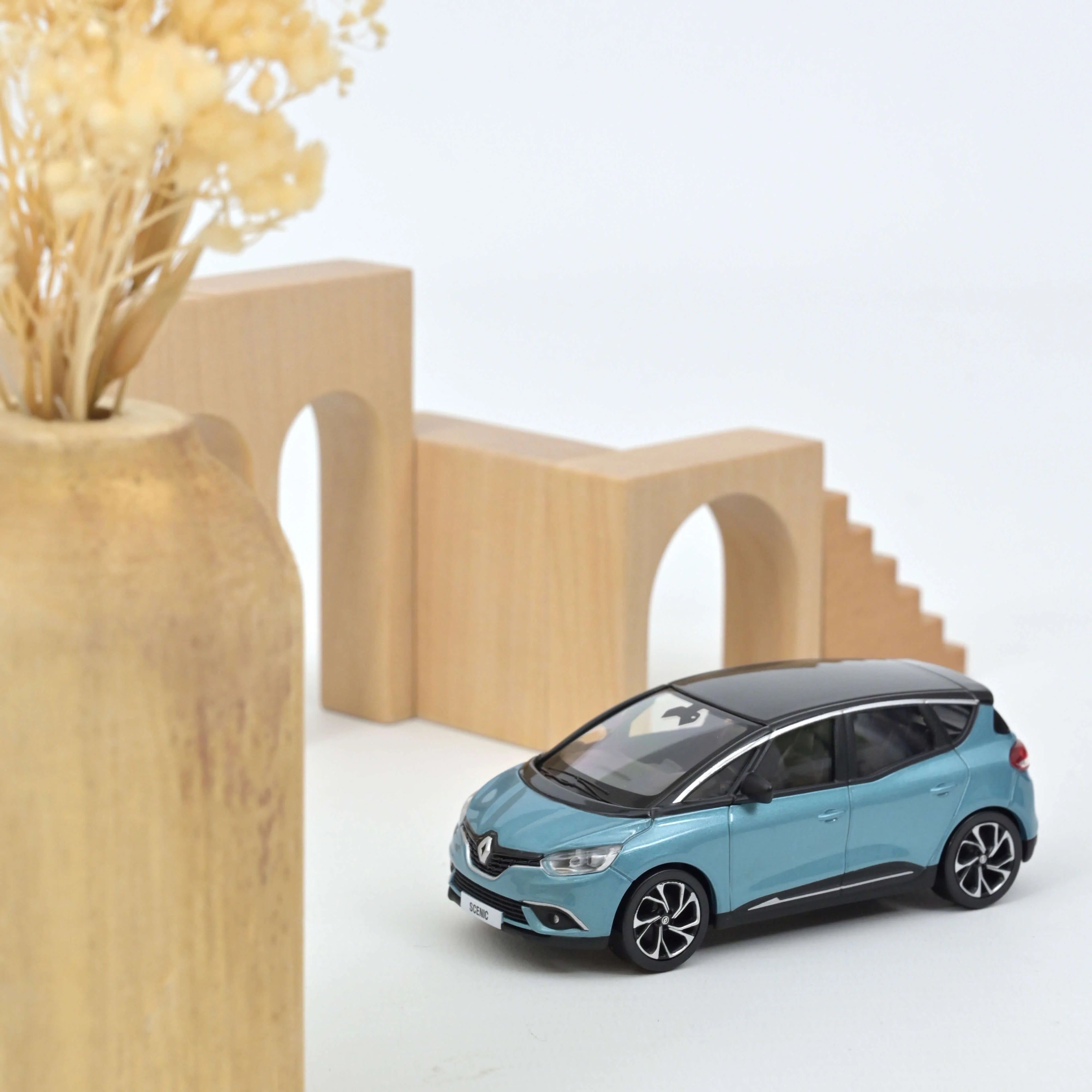Renault Scénic 2016 Celestialblau und Schwarz 1:43