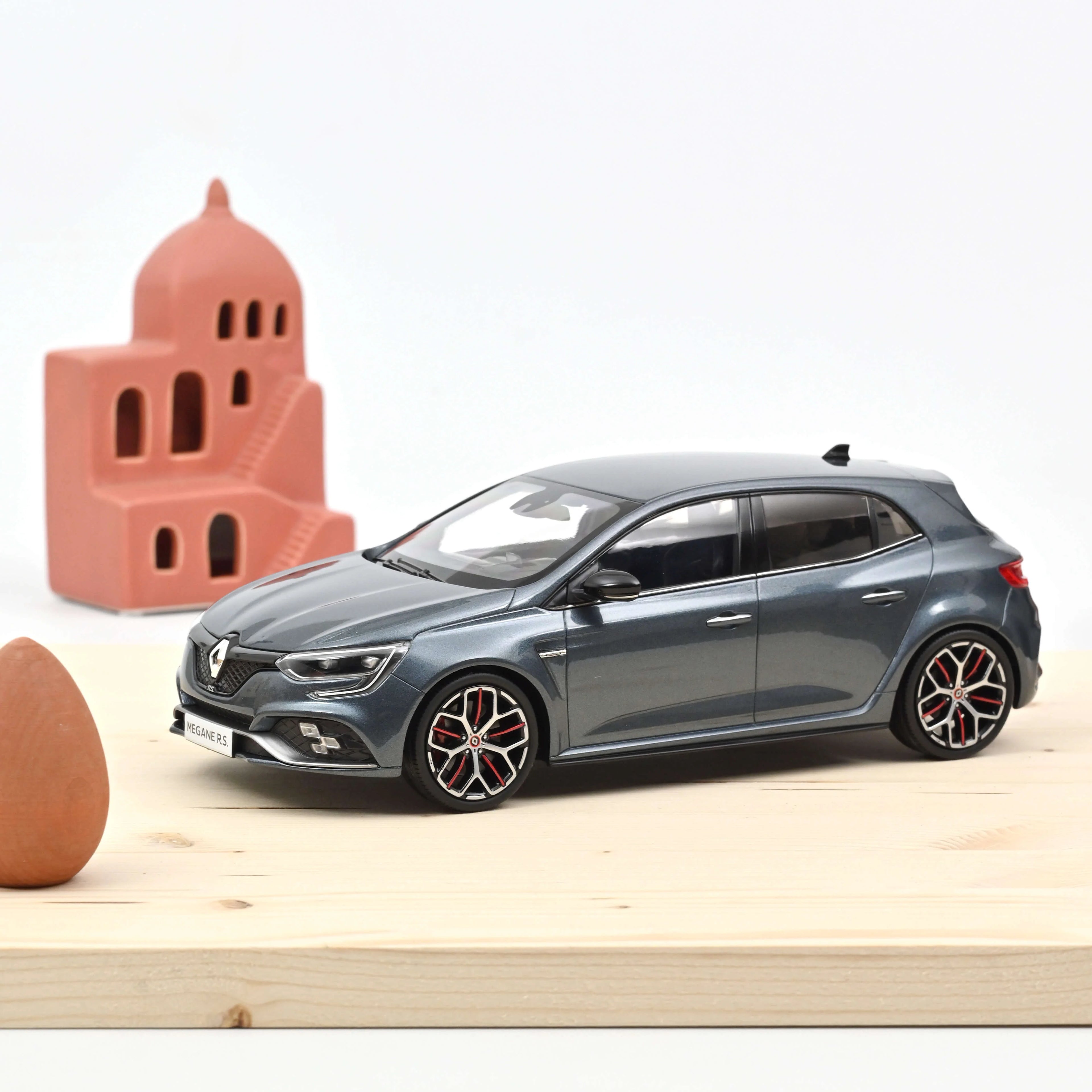 Renault Megane R.S. Trophy 2019 Titanium Grey 1:18