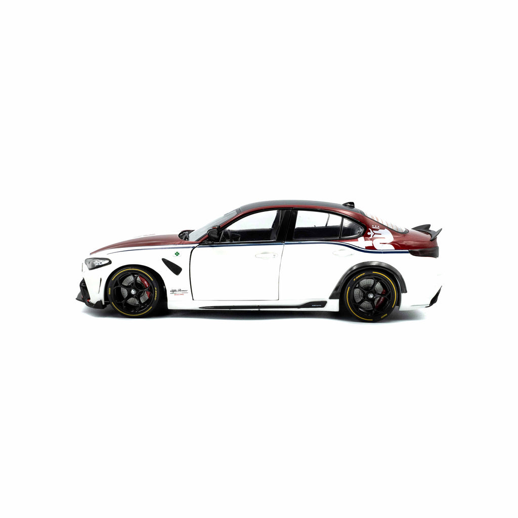 Alfa Romeo Giulia GTA-M Bianco I Rosso White 2023 1:18
