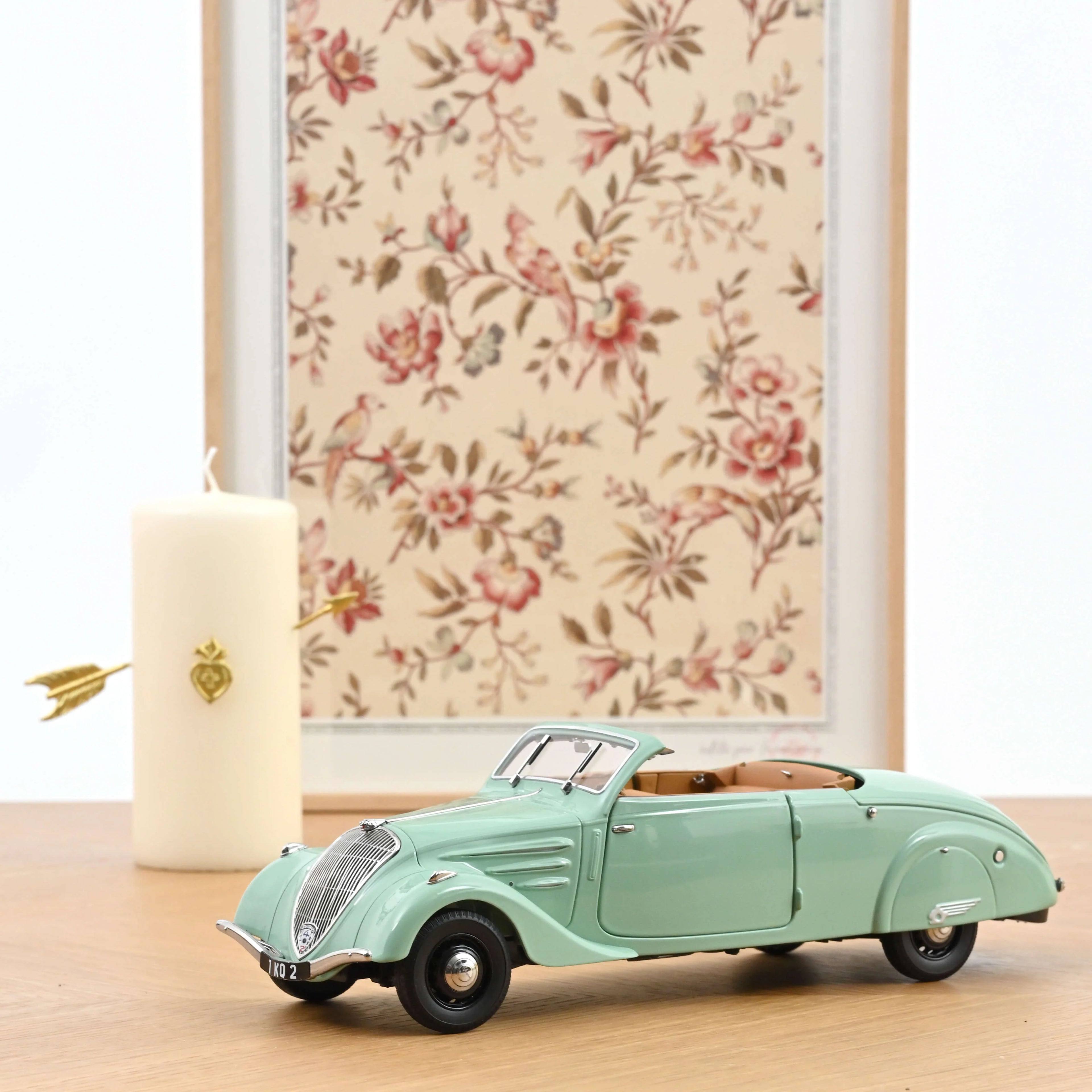 Peugeot 402 Eclipse 1937 Green 1:18 - 200pcs