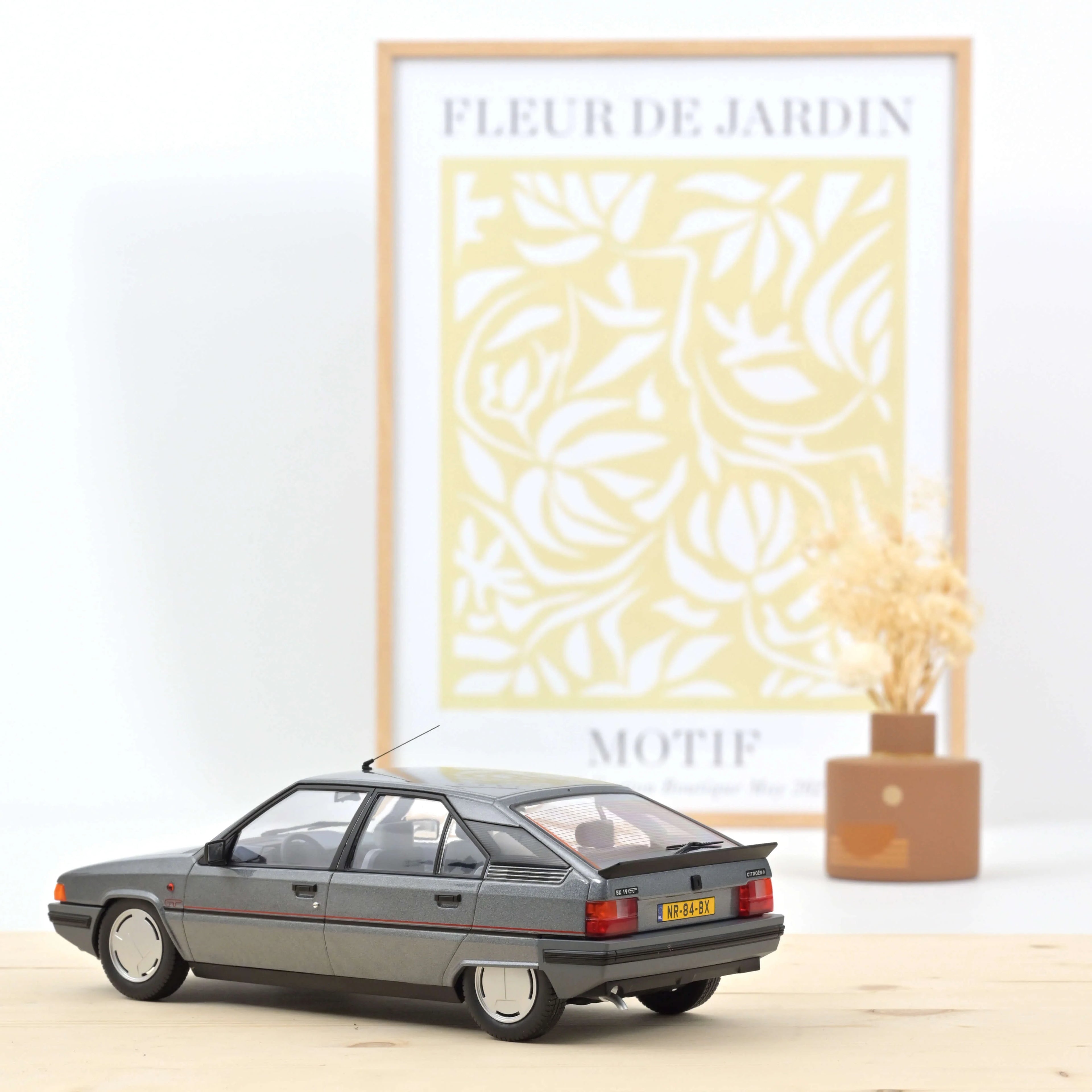 Citroën BX 19 GT 1984 Fox Grey NL version 1:18 - 300pcs