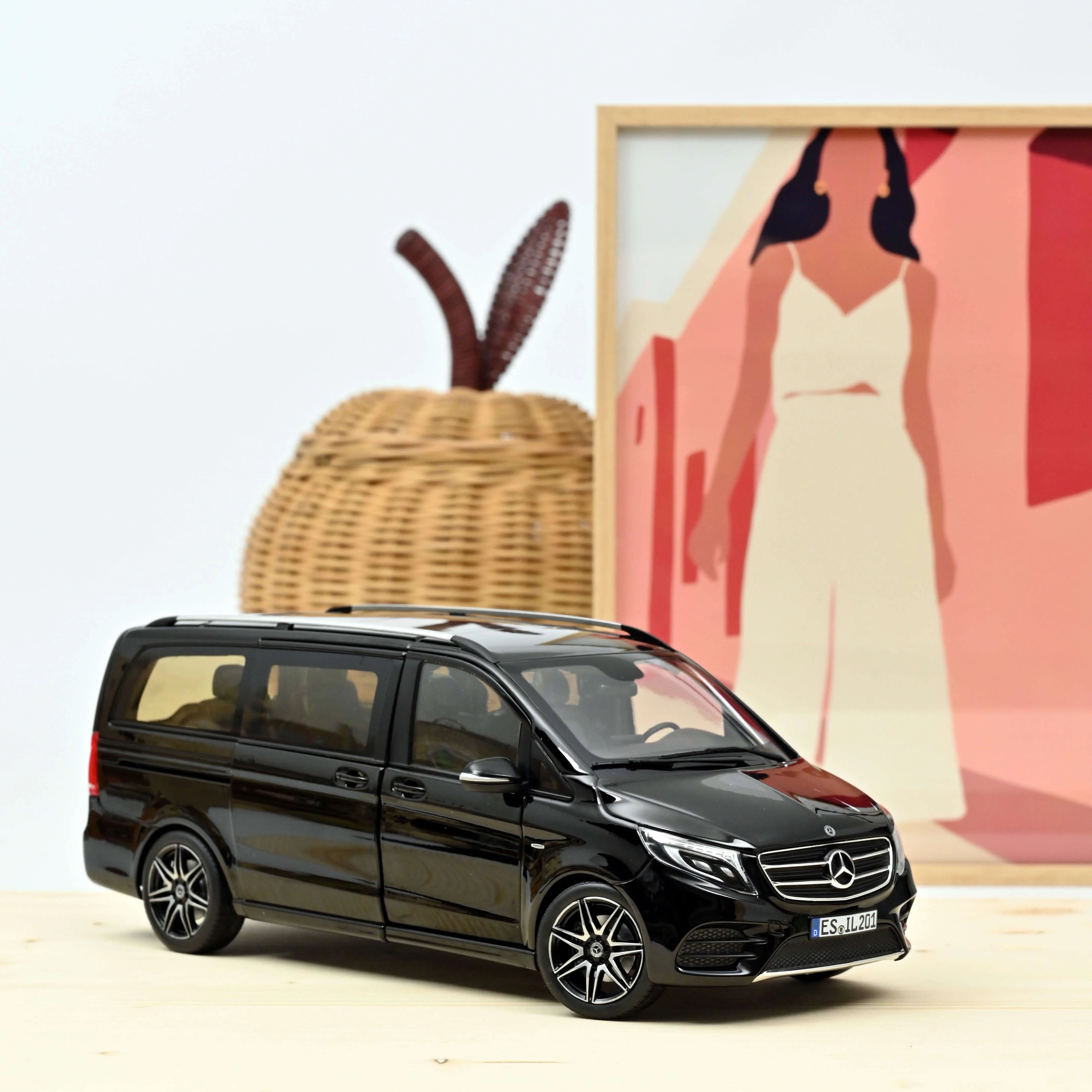 Mercedes-Benz V-Class AMG-Line 2018 Black 1:18