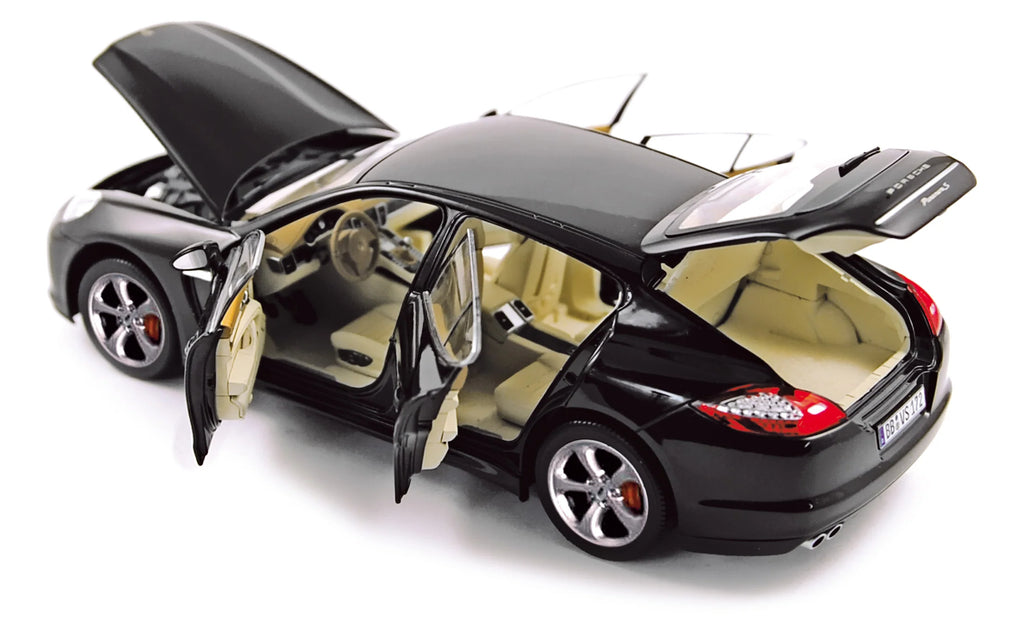 Porsche Panamera 4S 2009 Schwarz 1:18
