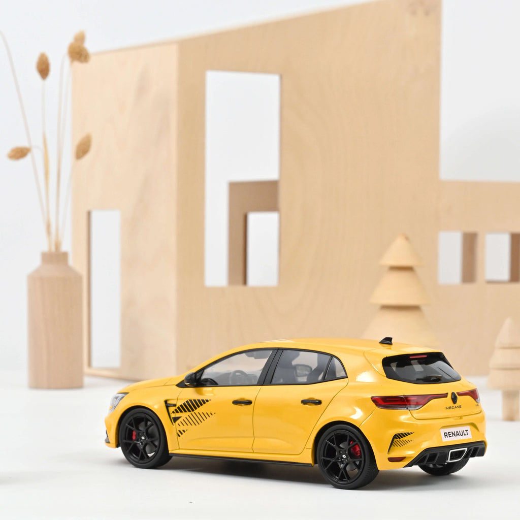 Renault Megane R.S. Ultime 2023 Sirius Yellow 1:18