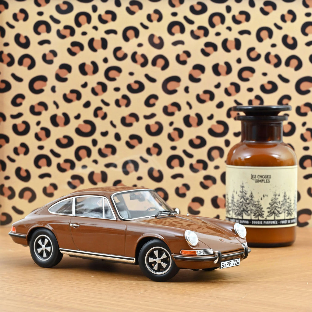Porsche 911 T 1969 Brun sépia 1:18 - 400 pcs