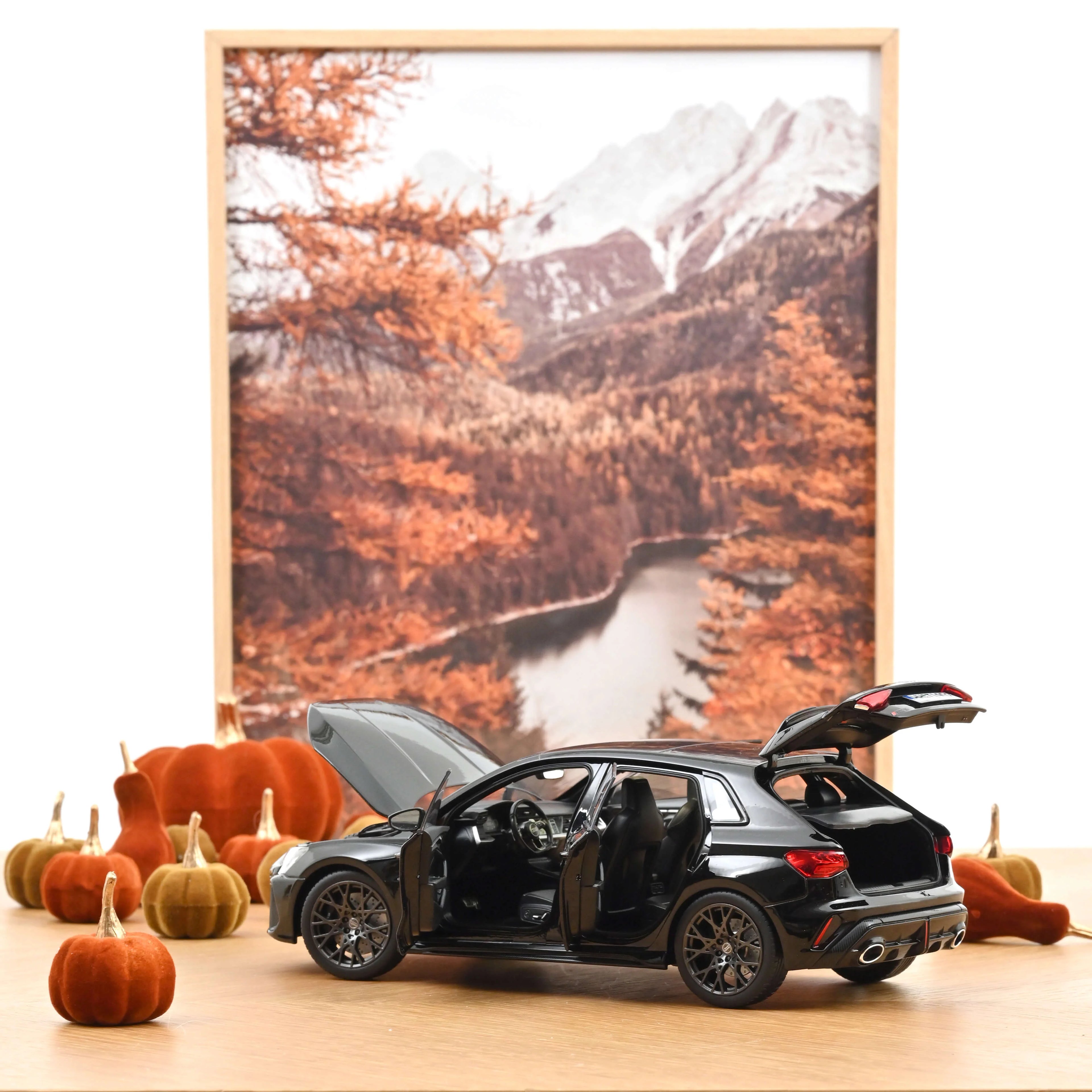 Audi RS 3 2025 Myth Black 1:18