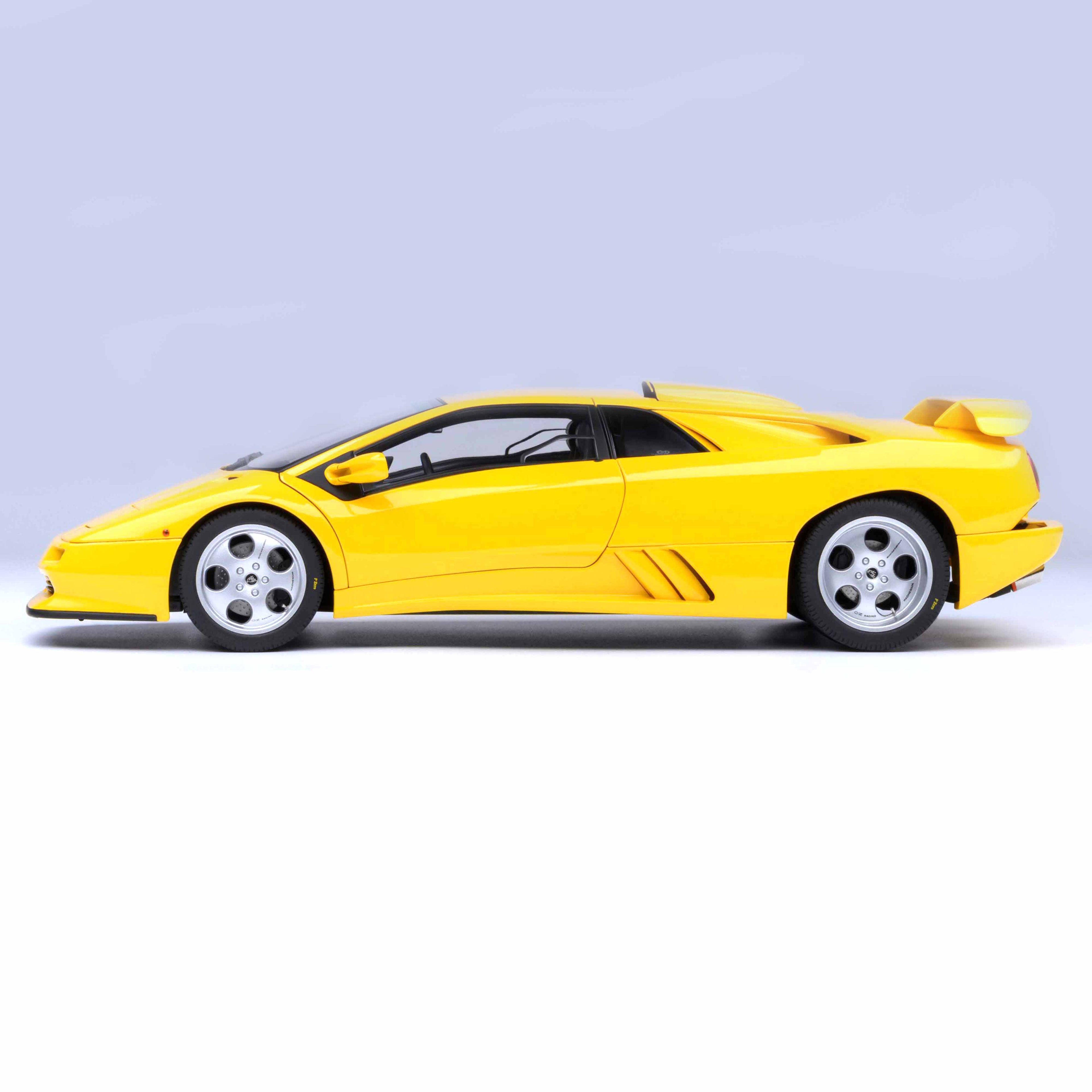 Lamborghini Diablo SE JOTA Superfly Yellow 1995 1:18