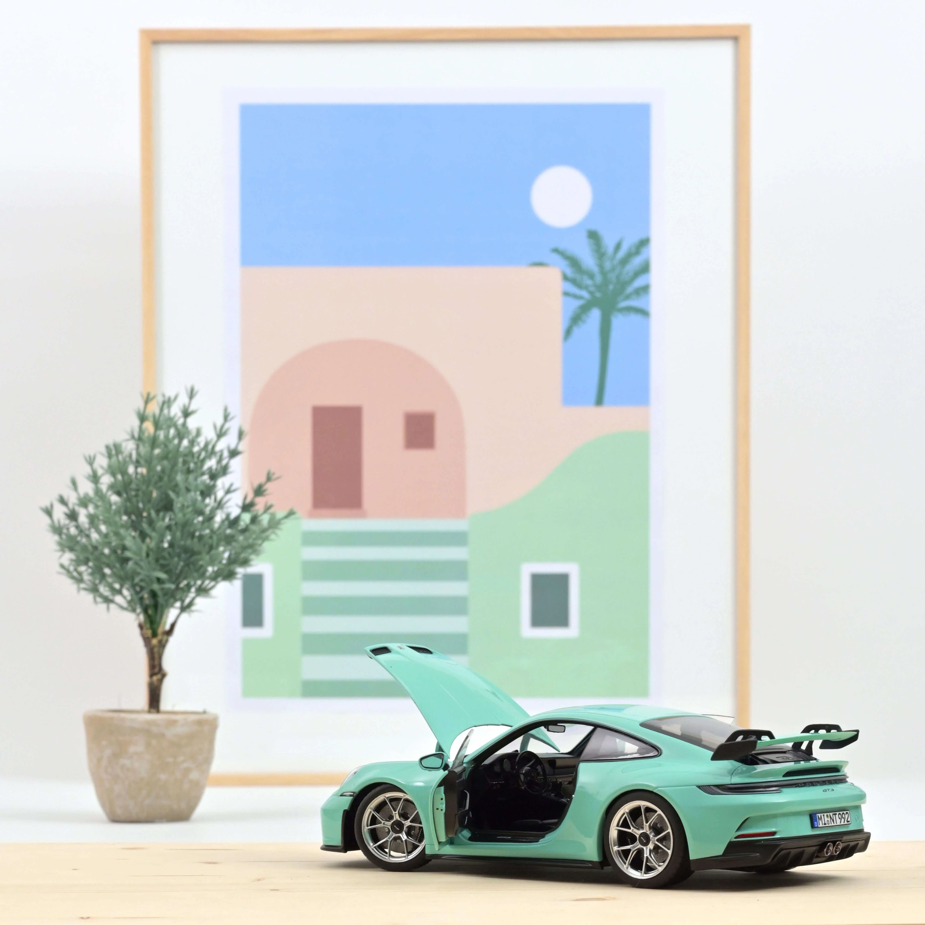 Porsche 911 GT3 2021 Mint green 1:18 - 400pcs