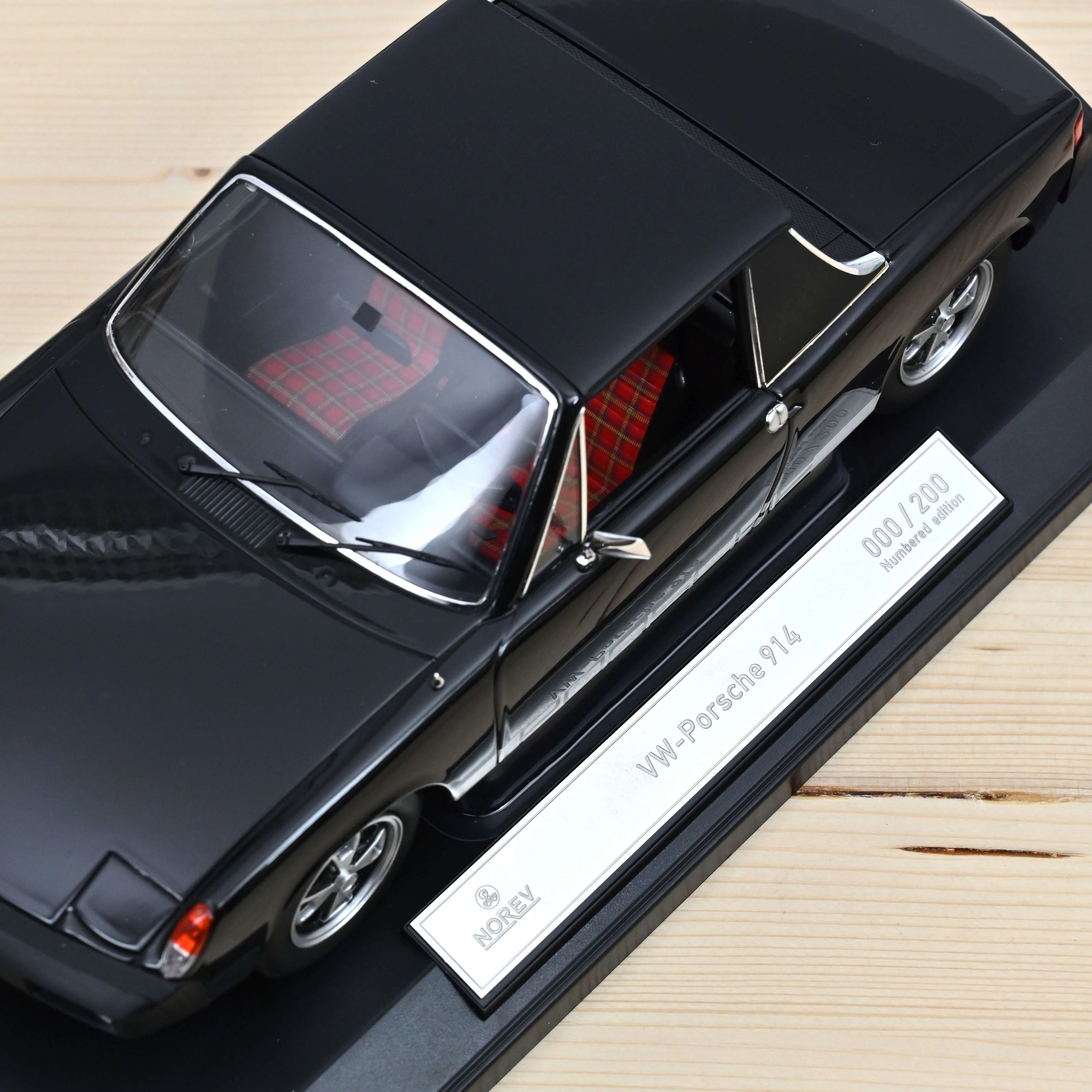 VW-Porsche 914 2.0 1975 Noir 1:18 - 200 exemplaires