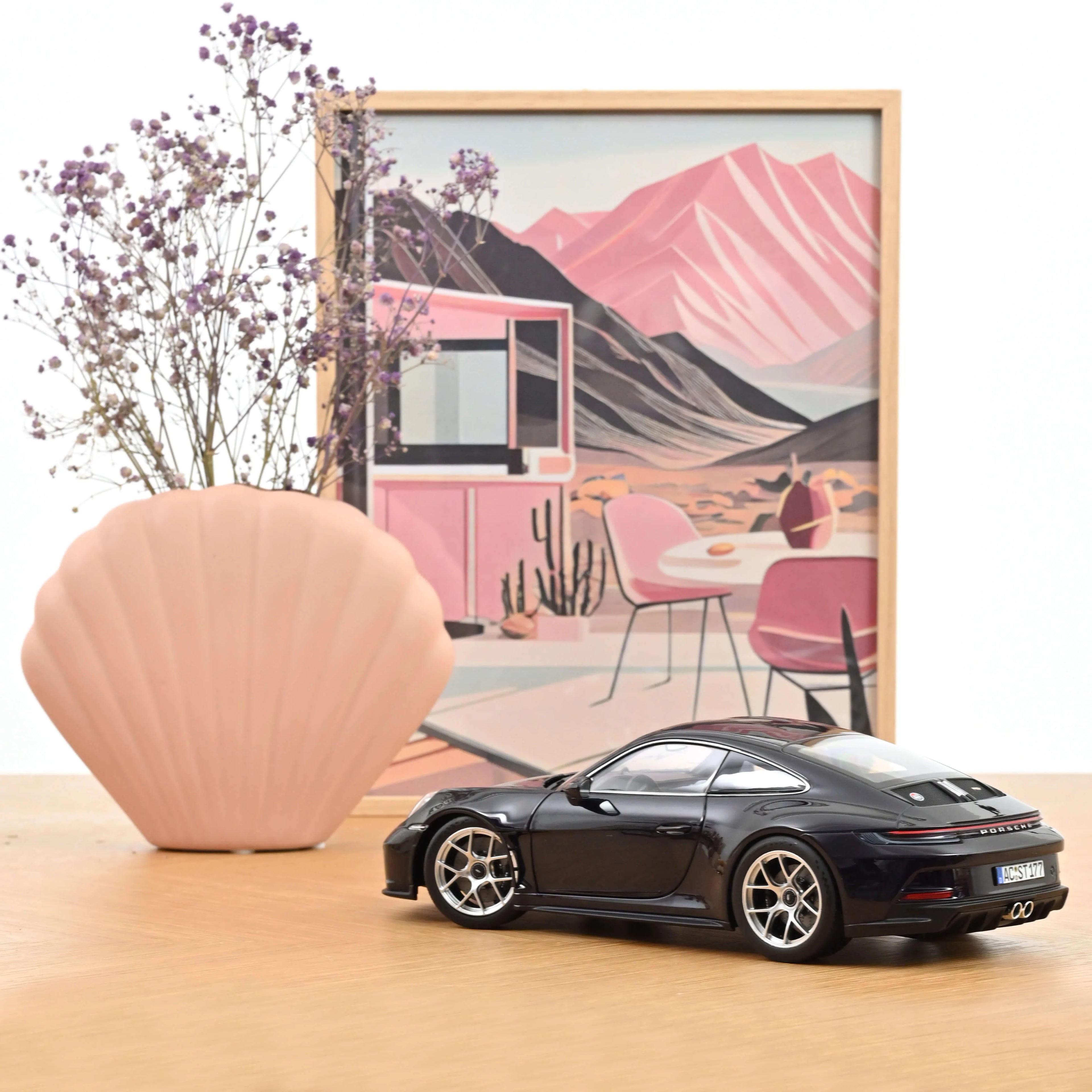 Porsche 911 S/T 2023 Violametallic 1:18 - 400pcs