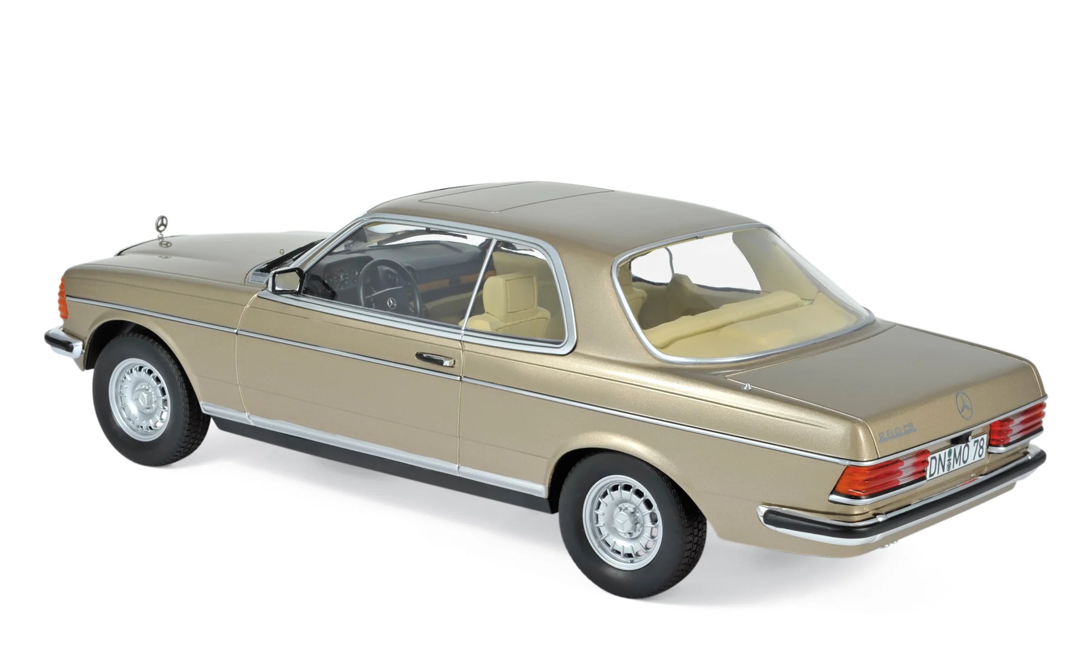 Mercedes-Benz 280 CE 1980 Champagner metallic 1:18