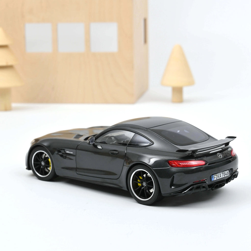 Mercedes-AMG GT R 2019 Dark Grey metallic 1:18