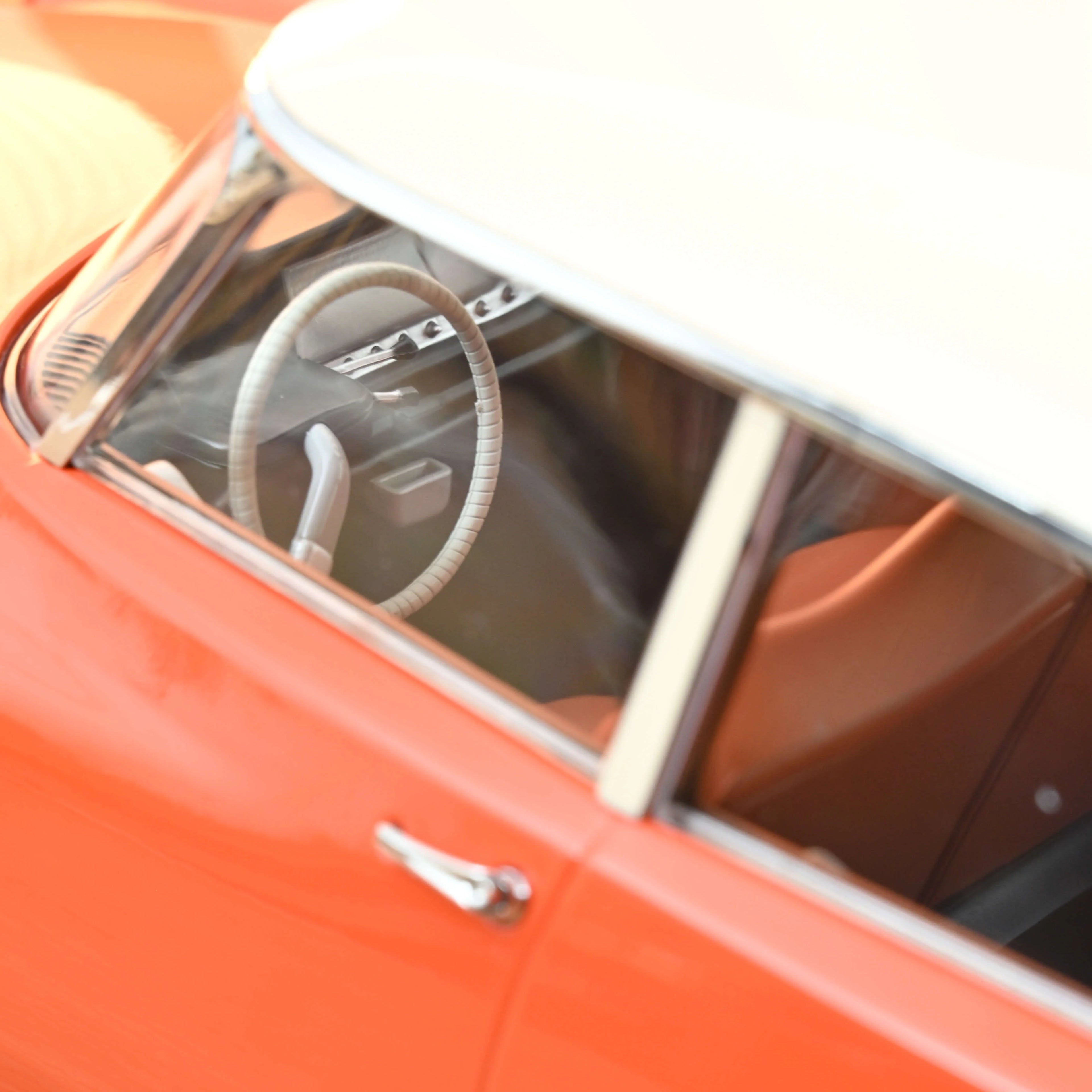 Citroën ID 19 1957 Capucine Orange and Cream 1:12