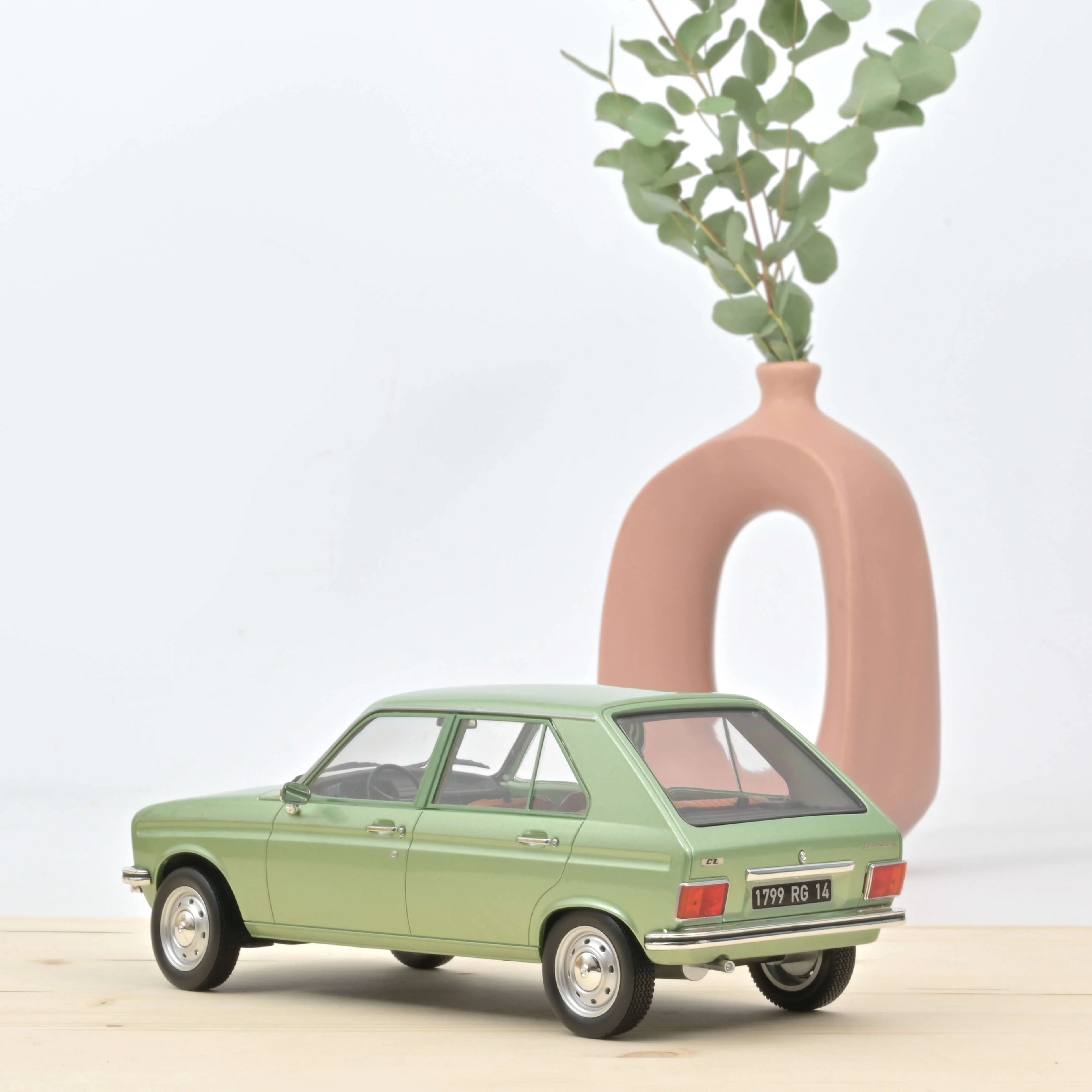 Peugeot 104 GL 1977 Vert Métallisé 1:18 - 300 exemplaires