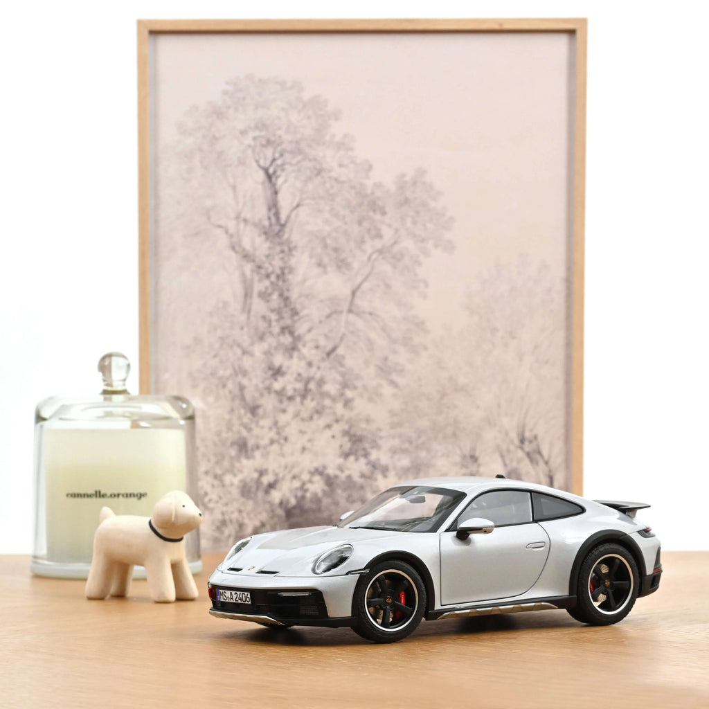 Porsche 911 Dakar 2023 Gris Glacé Métallisé 1:18