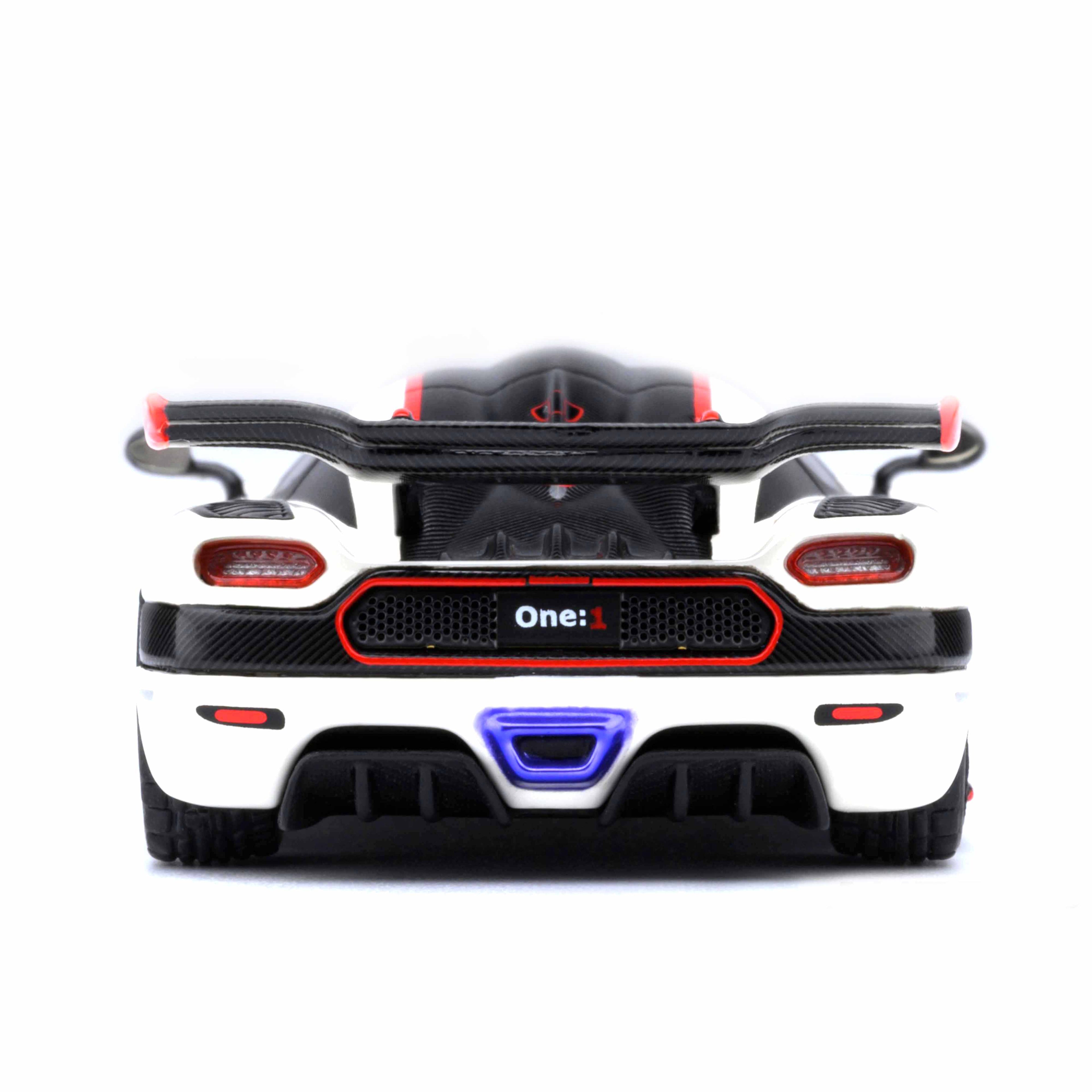Koenigsegg One : 1 Blanc Galet/Noir Carbone/Accents rouges 1:64
