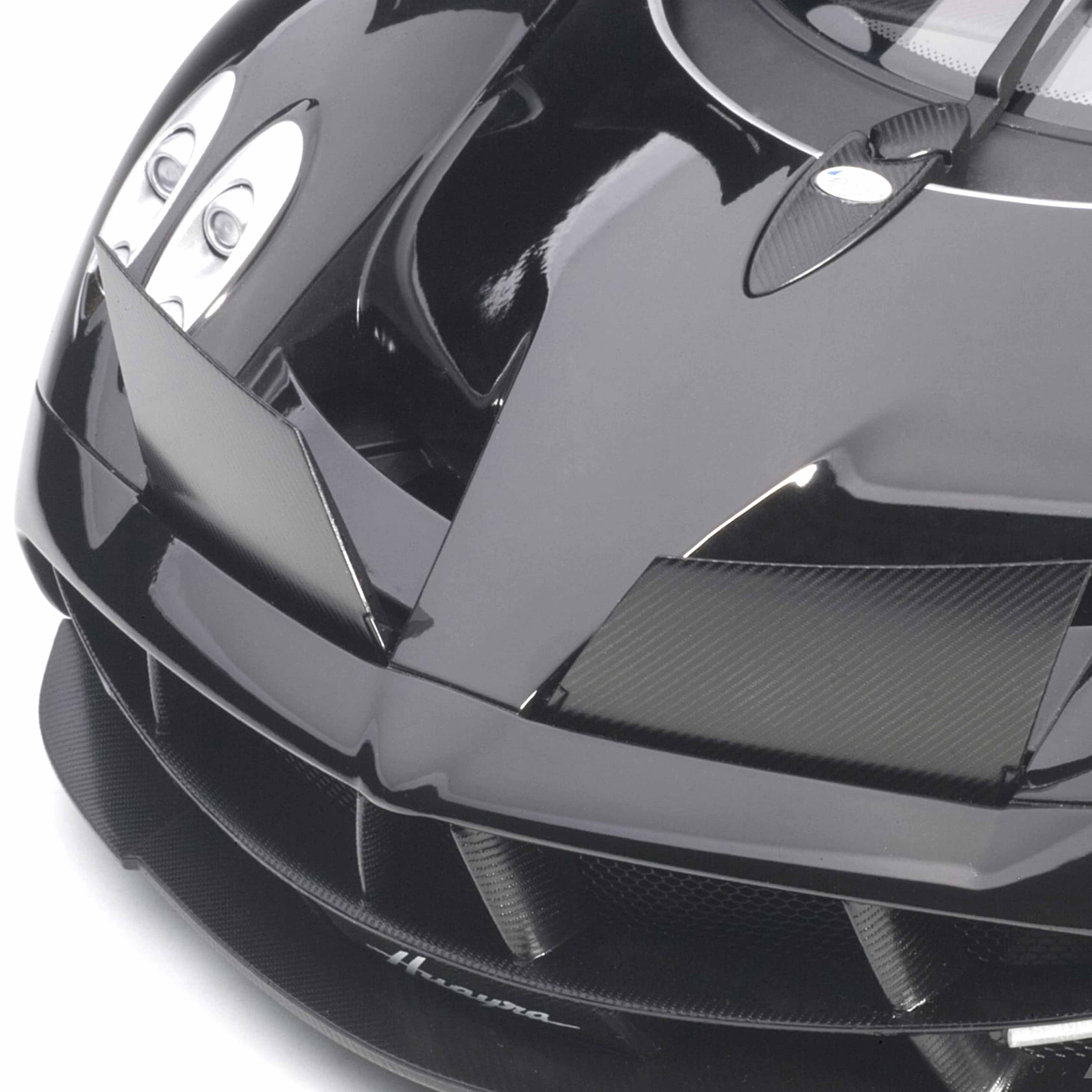 Pagani Huayra Black 1:12