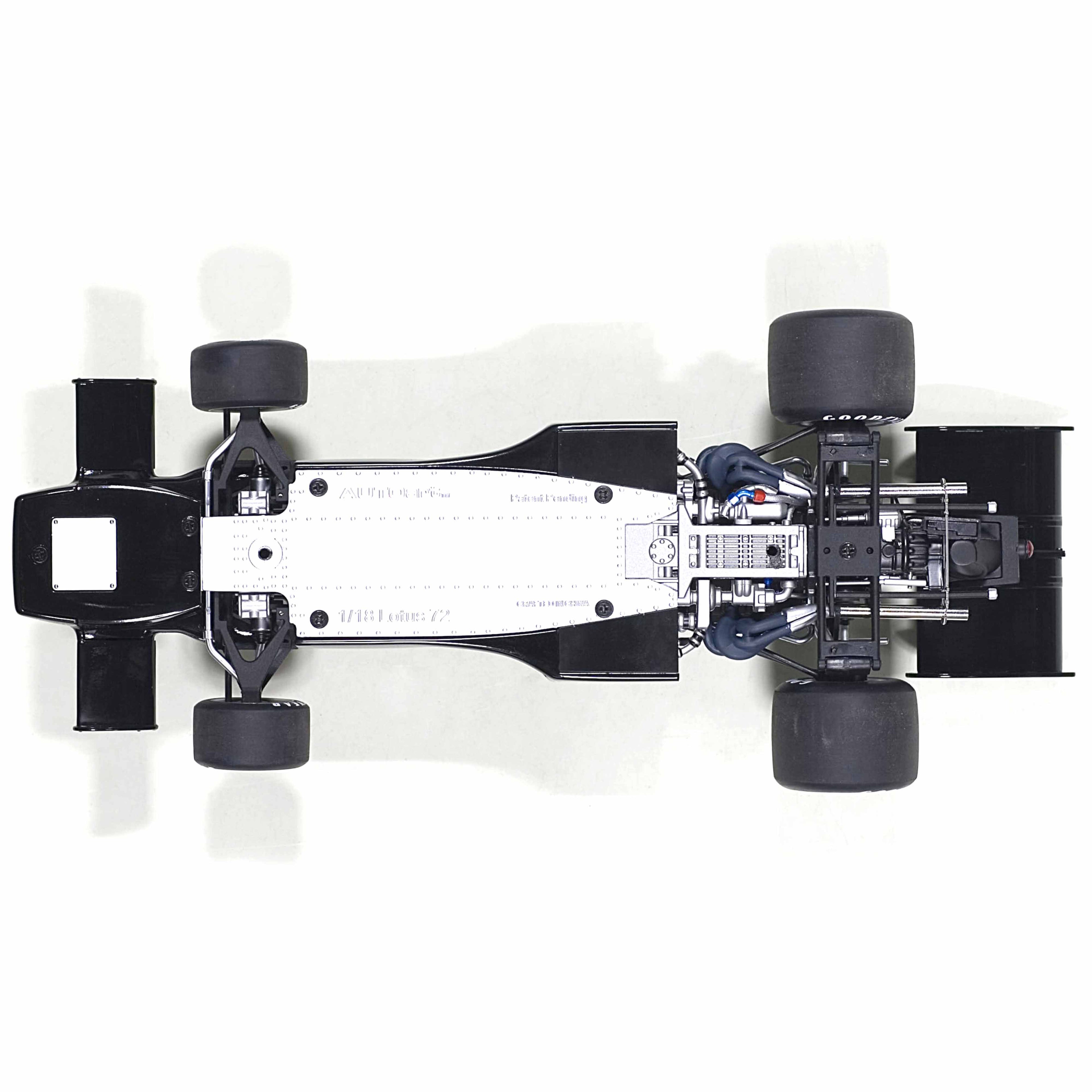 Lotus 72E 1973 Fittipaldi N°1 (with driver figure) 1:18