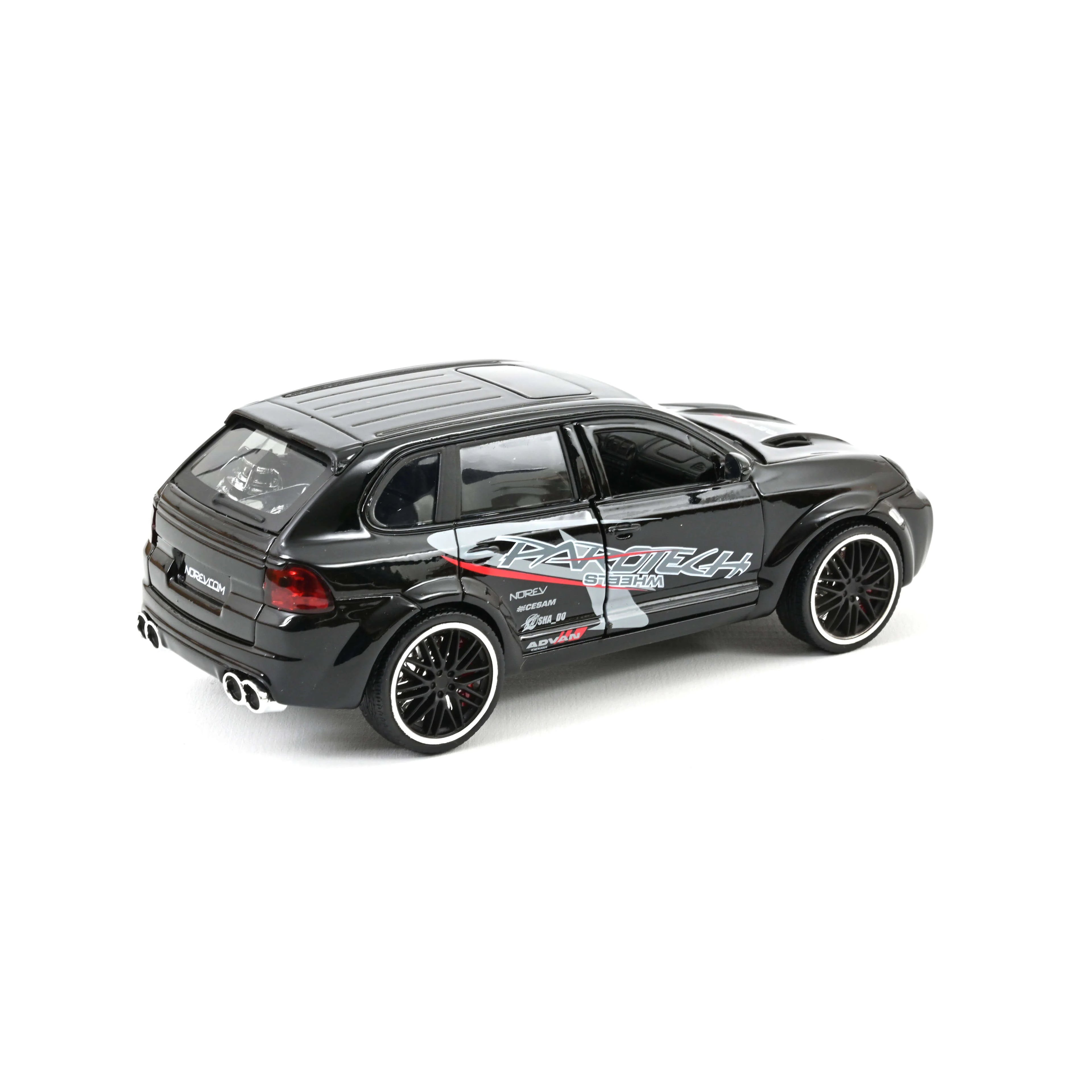 Street Racer box set 2 cars + 1 free 1:32
