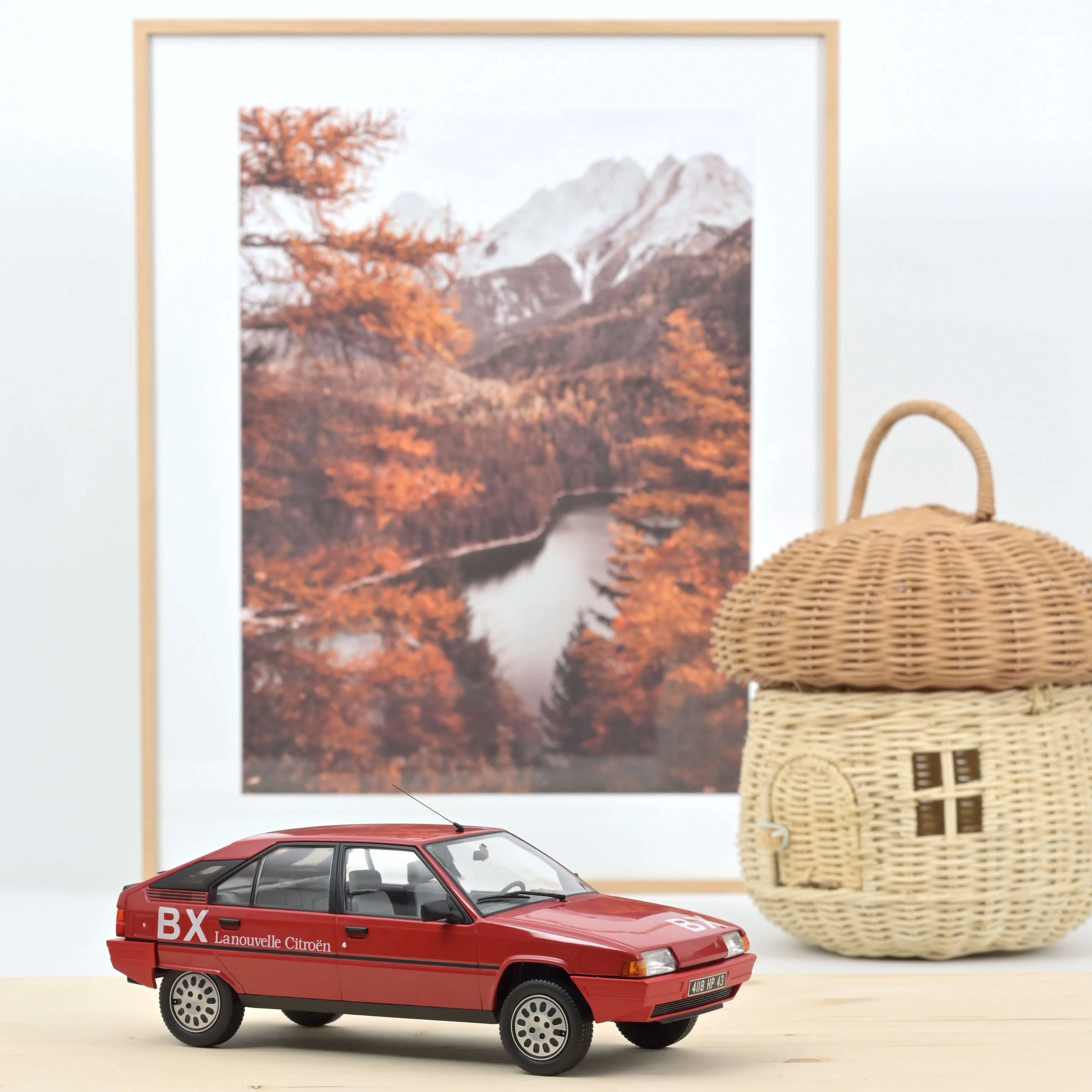 Citroën BX 1982 - BX La Nouvelle Citroën 1:18 - 82 pièces