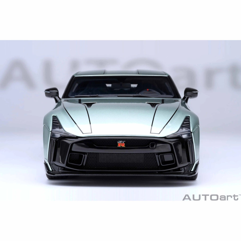 Nissan GT-R50 by Italdesign Metallic Green and Black 1/18