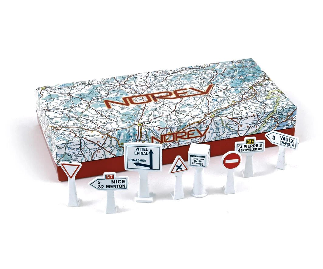 Boîte de 8 panneaux de signalisation routière 1:43