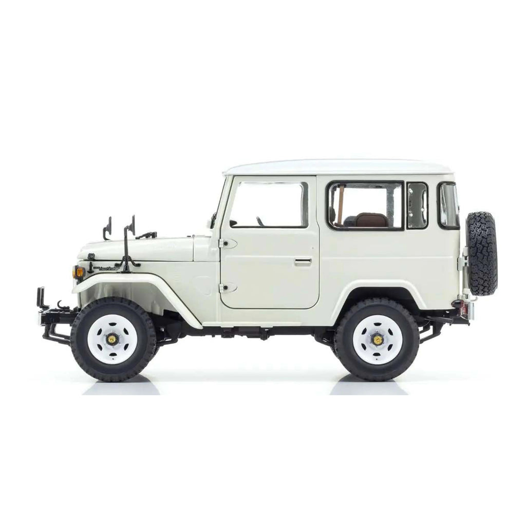 Toyota Land Cruiser 40 Van White 1:18