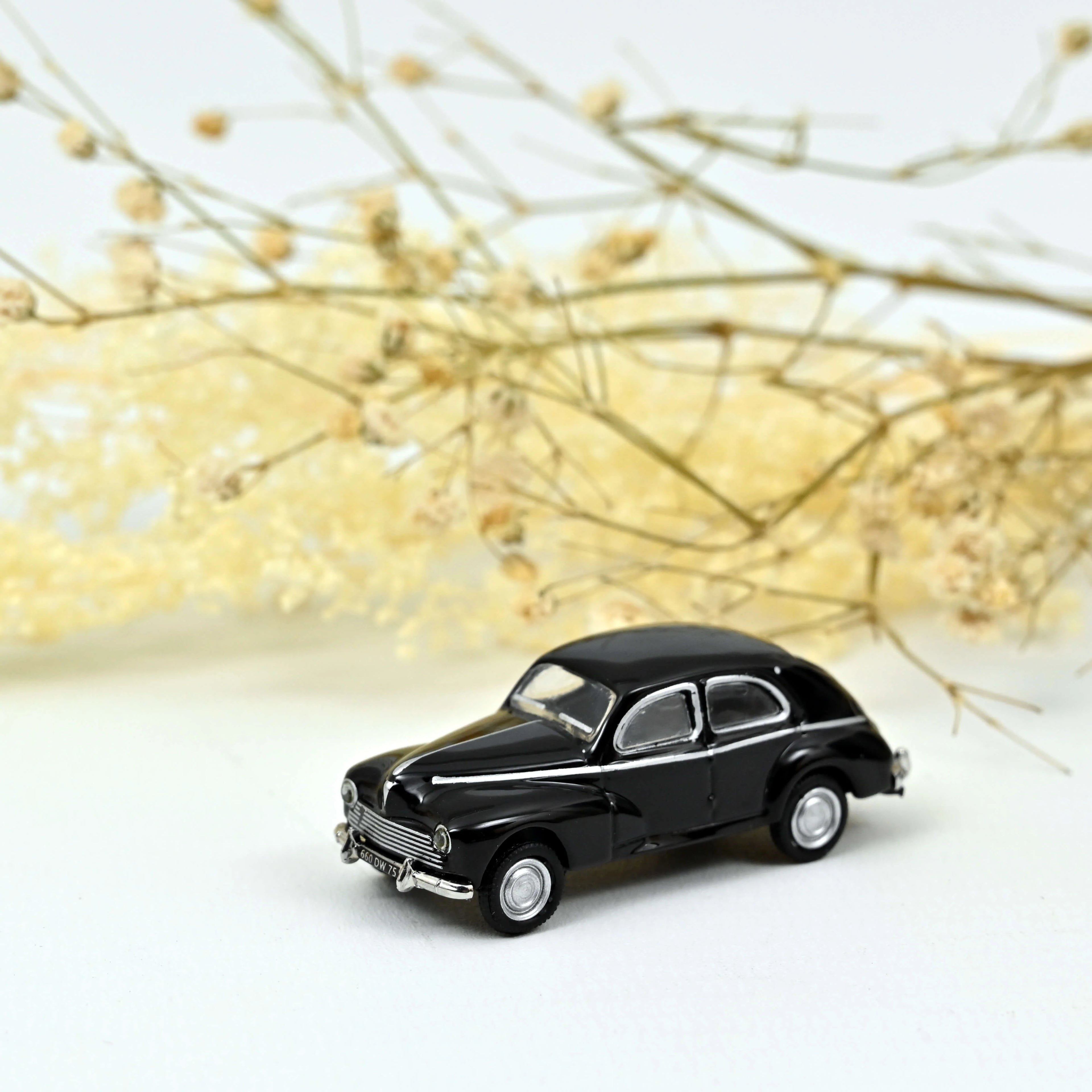 Peugeot 203 1955 Black 1:87