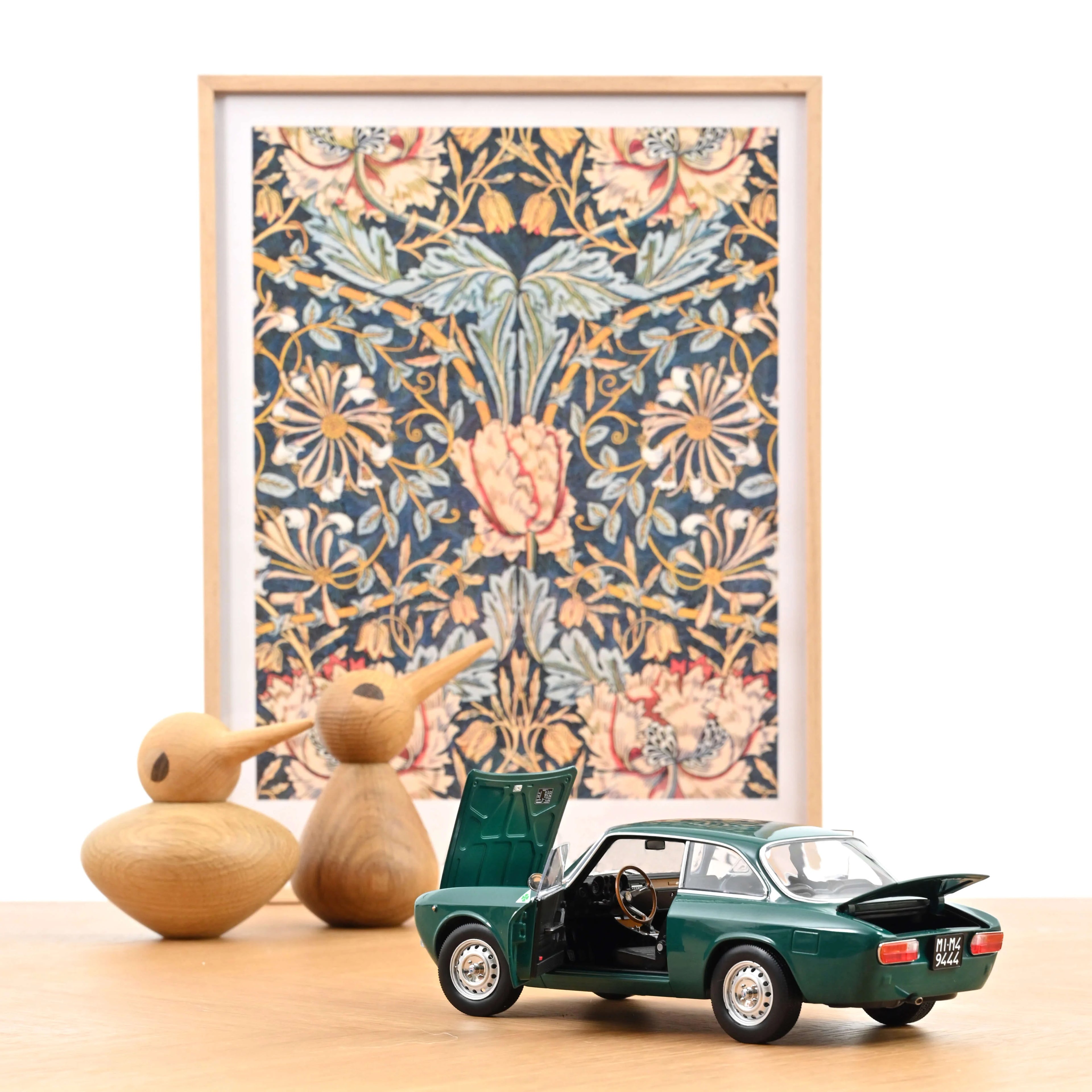 Alfa Romeo 2000 GTV 1973 Pine Green 1:18 - 200pcs