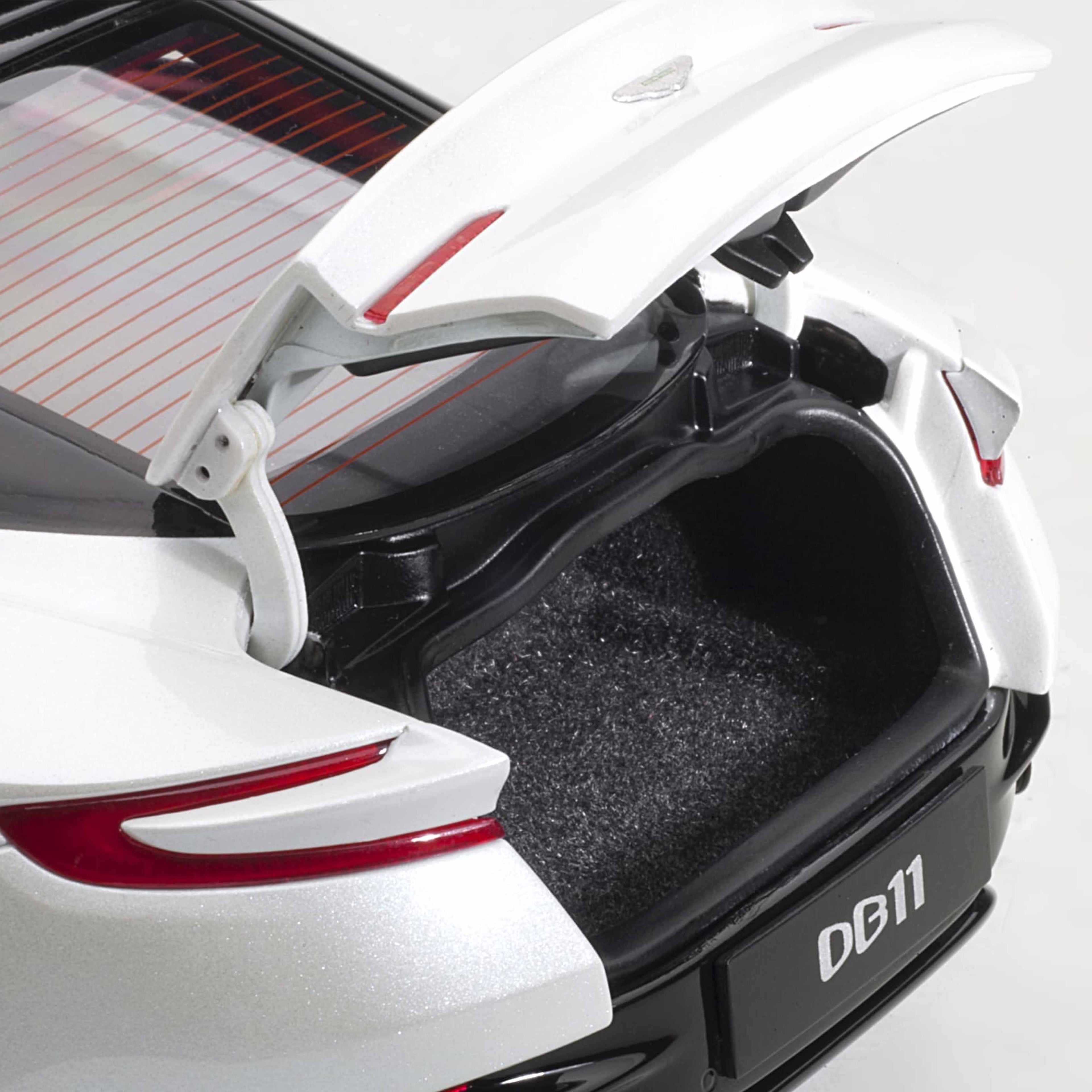Aston Martin DB11 Morning Frost White 1:18