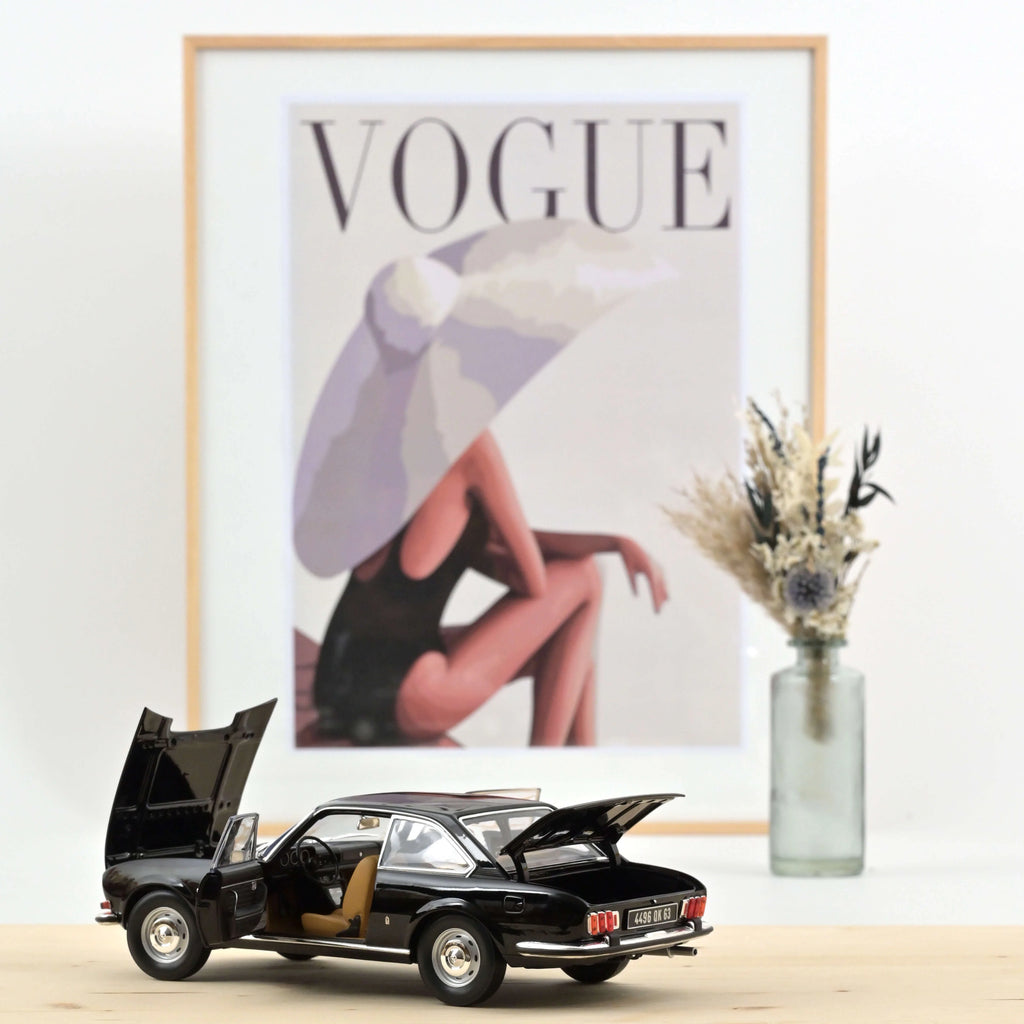 Peugeot 504 Coupé 1972 Schwarz 1:18