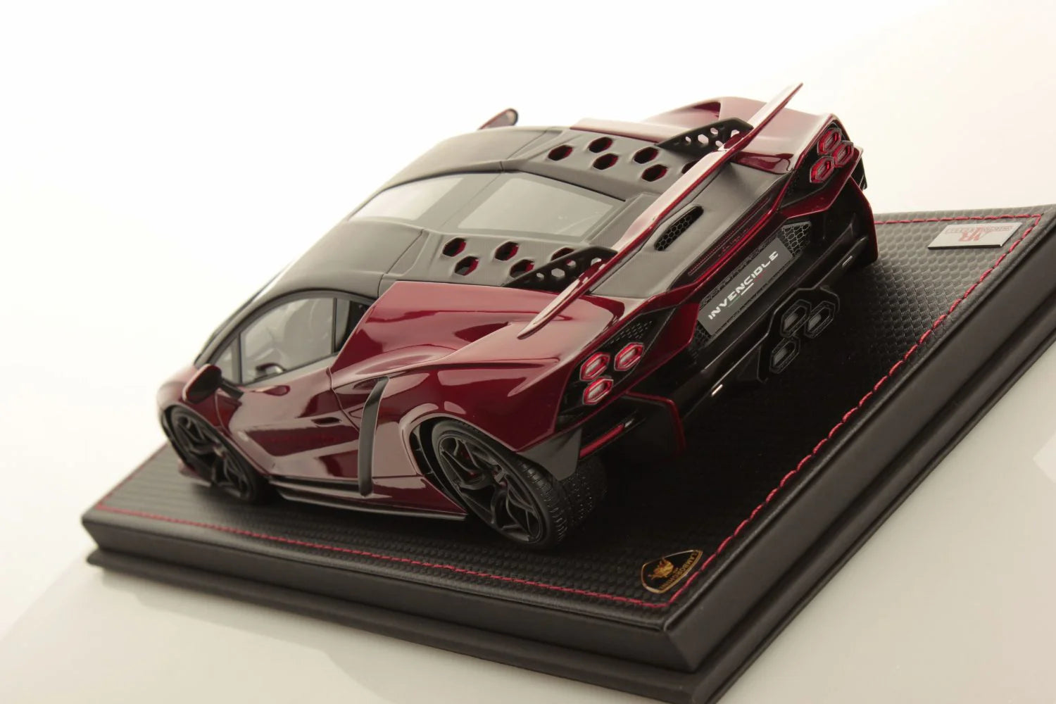 MR Lamborghini Invencible Rot Rosso Efesto - Limitiert 399 Stück