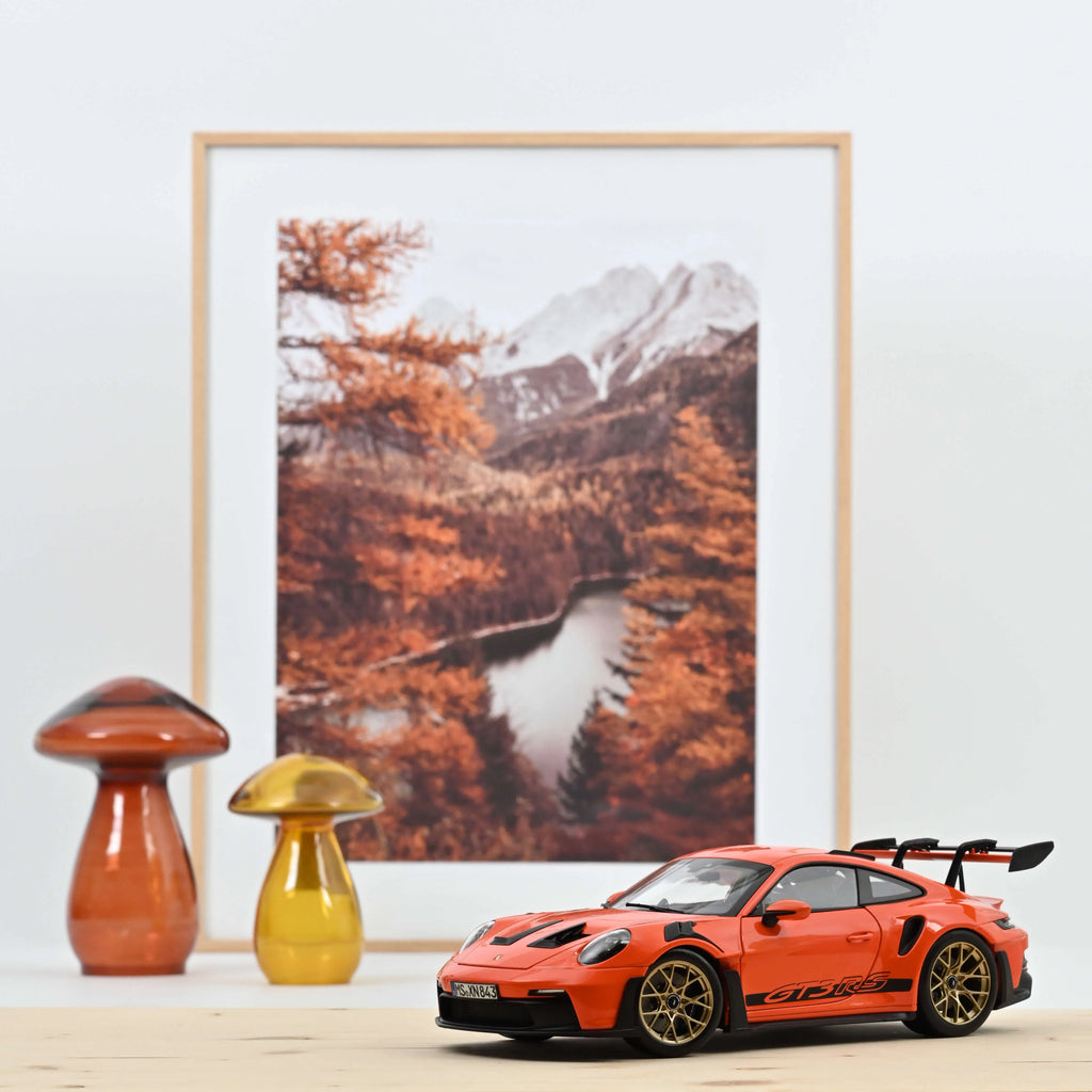 Porsche 911 GT3 RS 2022 Orange Gulf 1:18