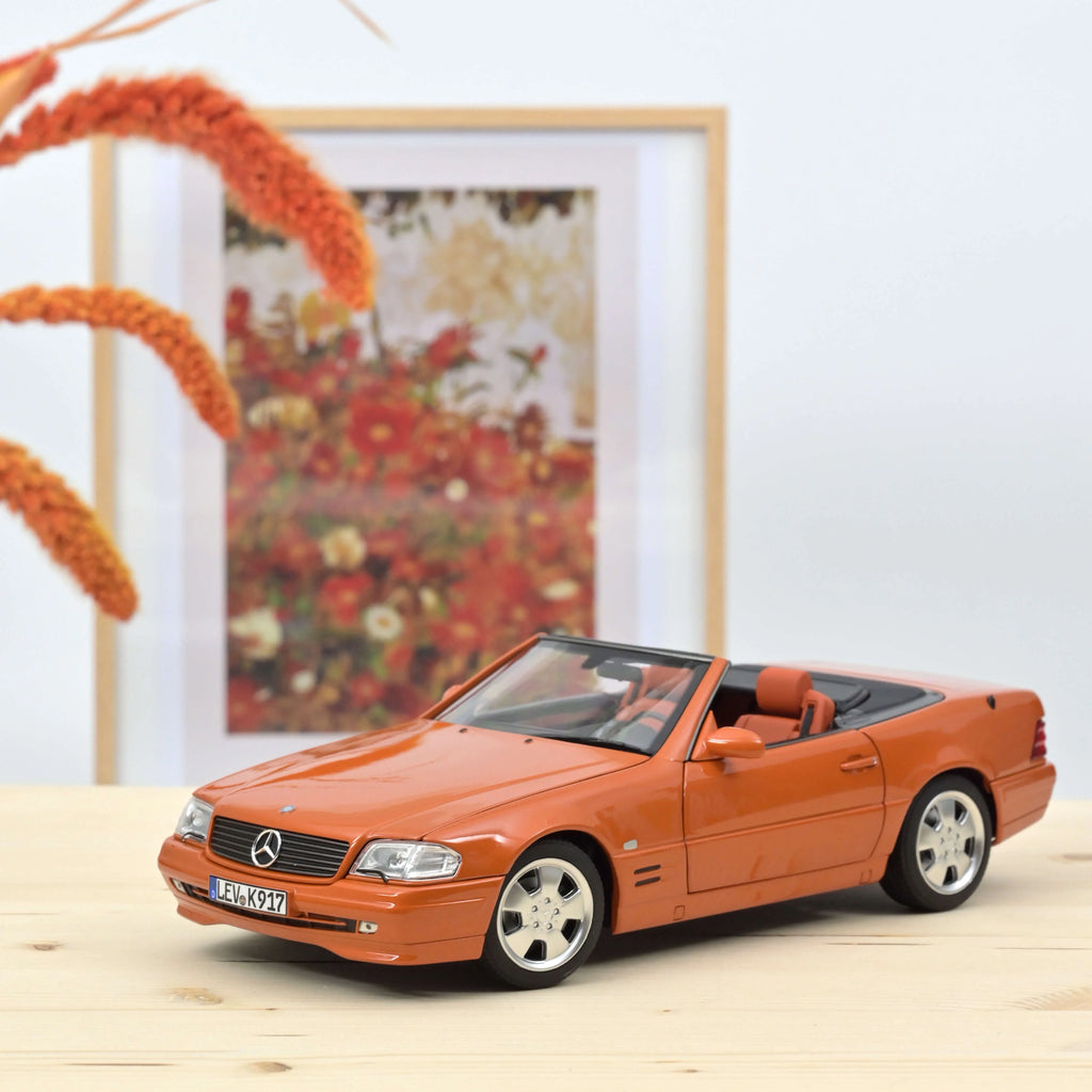 Mercedes-Benz SL 500 1999 Orange met 1:18 - 200pcs