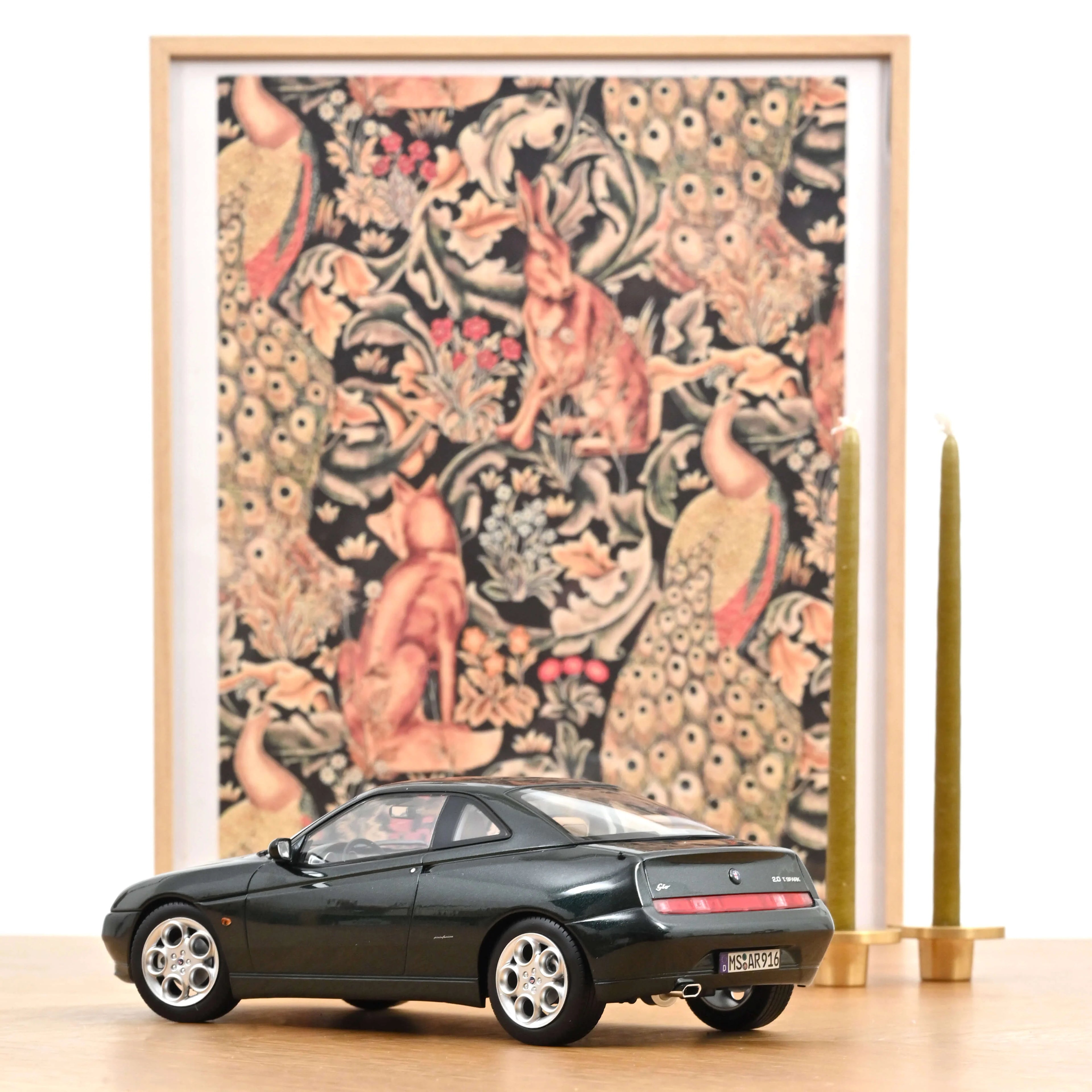 Alfa Romeo GTV 2001 Coventry Green metallic 1:18