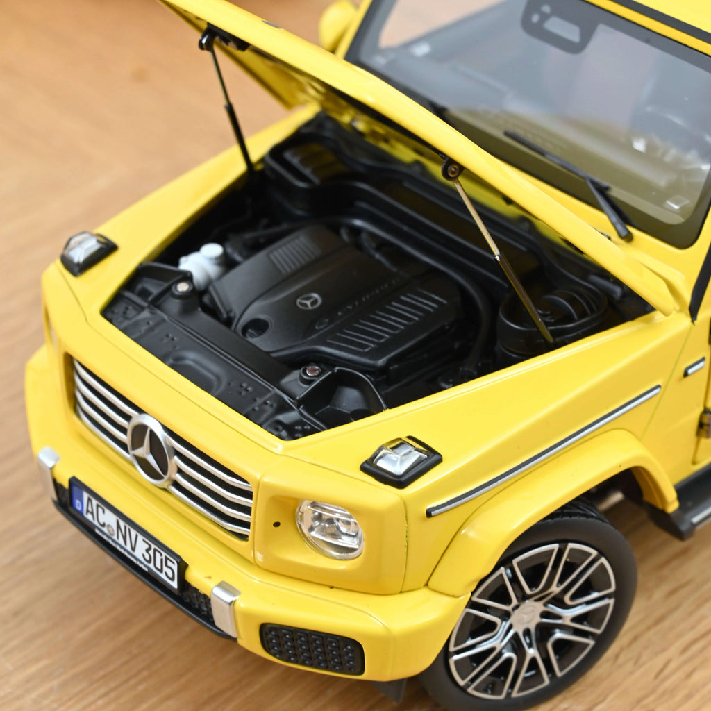 Mercedes-Benz G-Class 2024 Sun Yellow 1:18