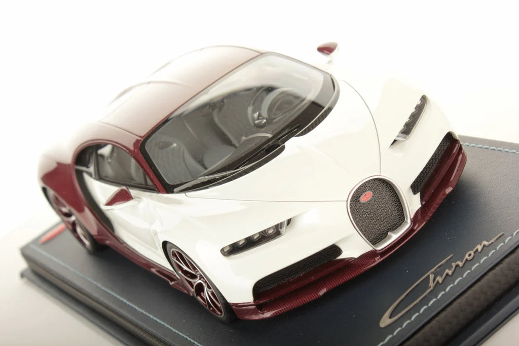 MR Bugatti Chiron (Brown Carbon or Red Carbon) - Limited 149 pcs