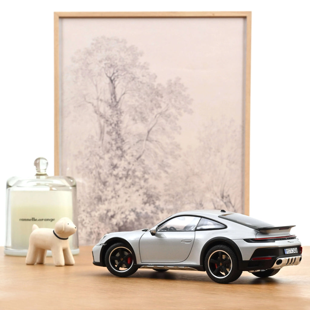 Porsche 911 Dakar 2023 Gris Glacé Métallisé 1:18