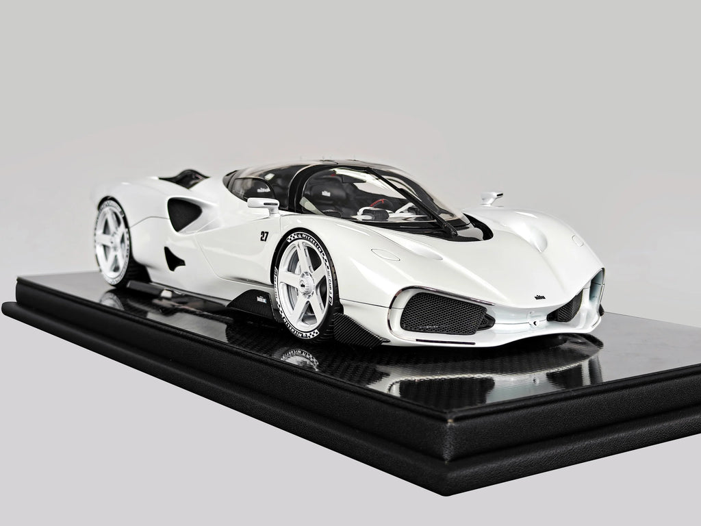 Pre-order FrontiArt Nilu27 White - Limited 500 pcs