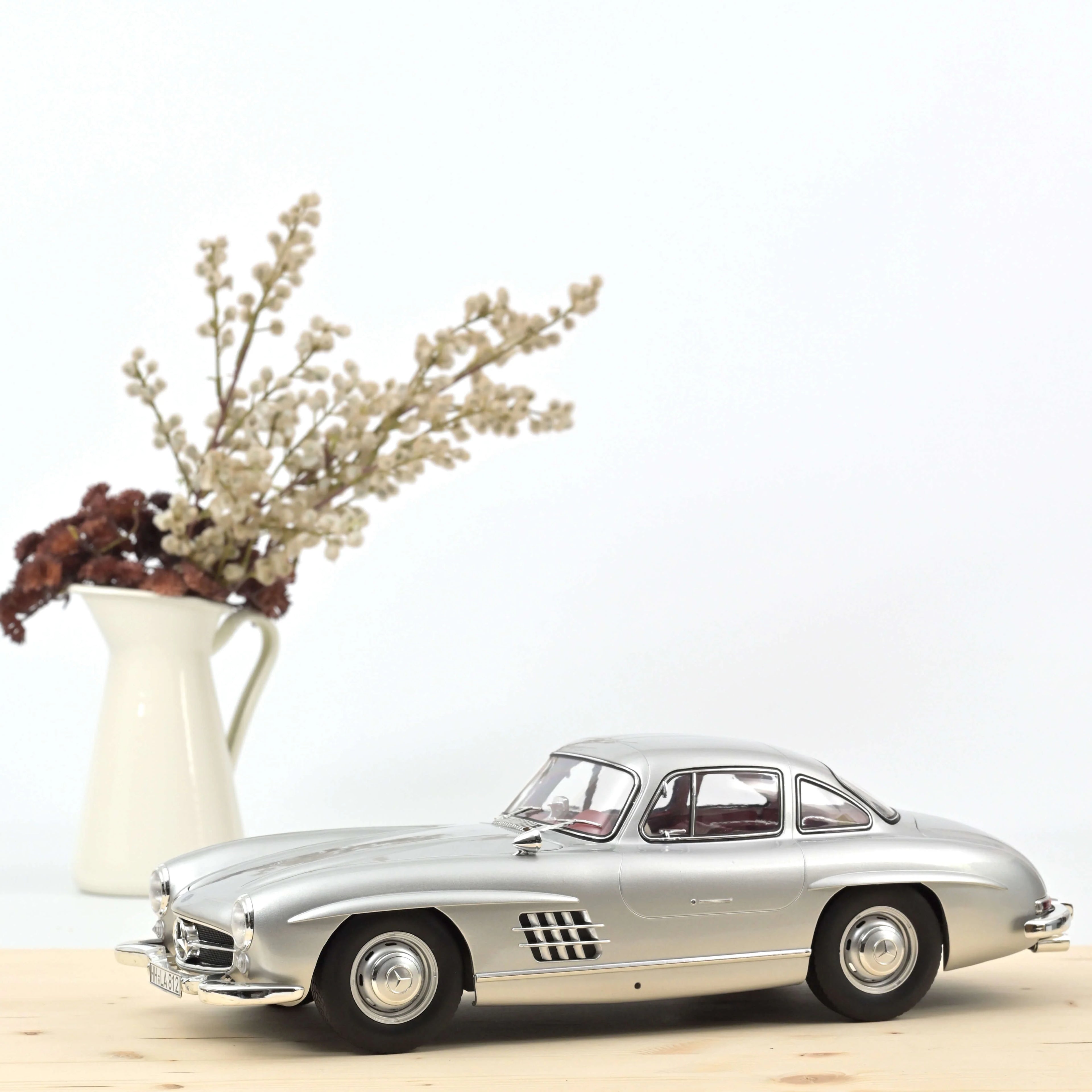 Mercedes-Benz 300 SL 1954 Silver 1:12