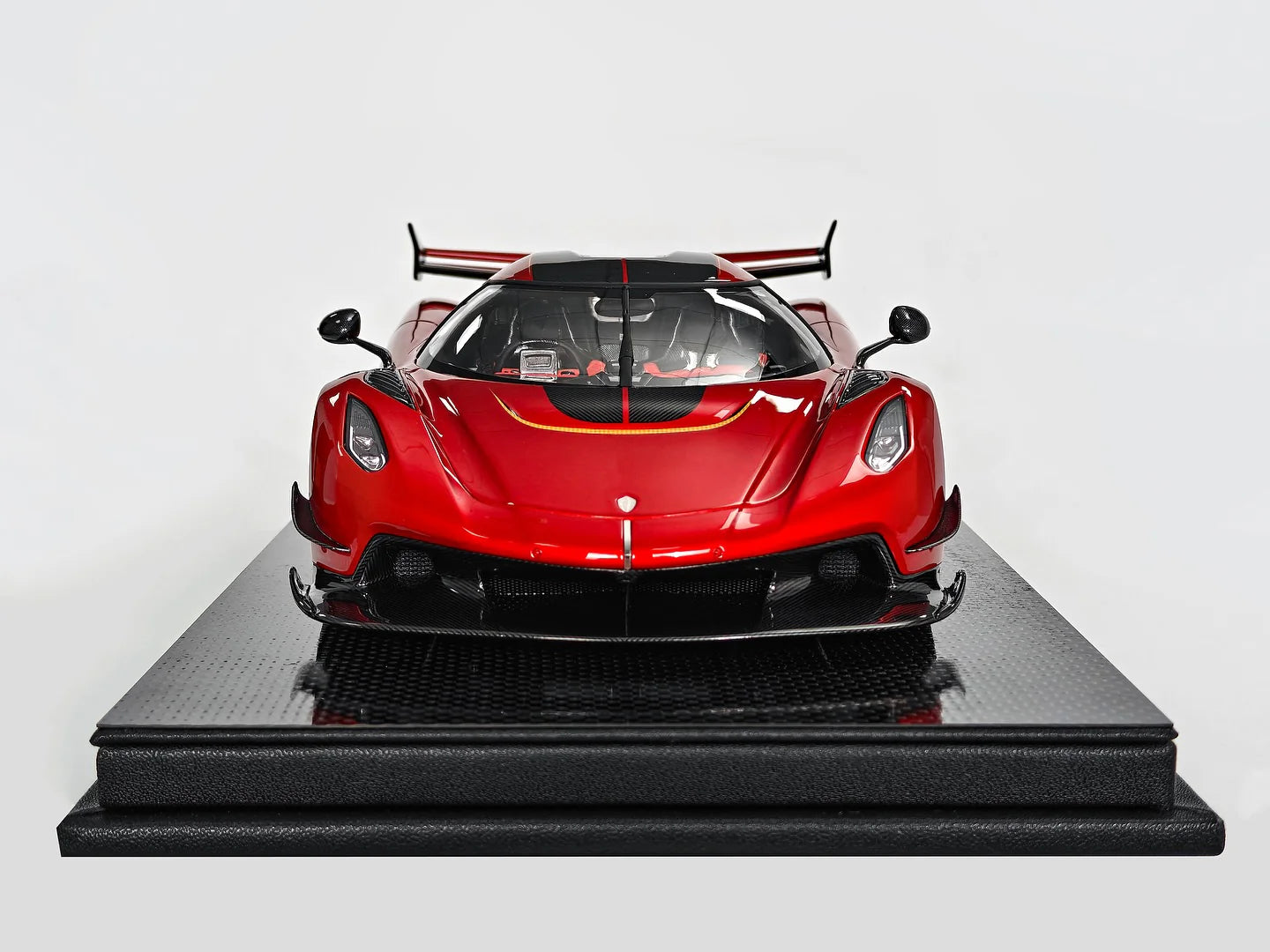 Pre-order FrontiArt Koenigsegg Jesko Candy Apple Red - Limited 199 pcs