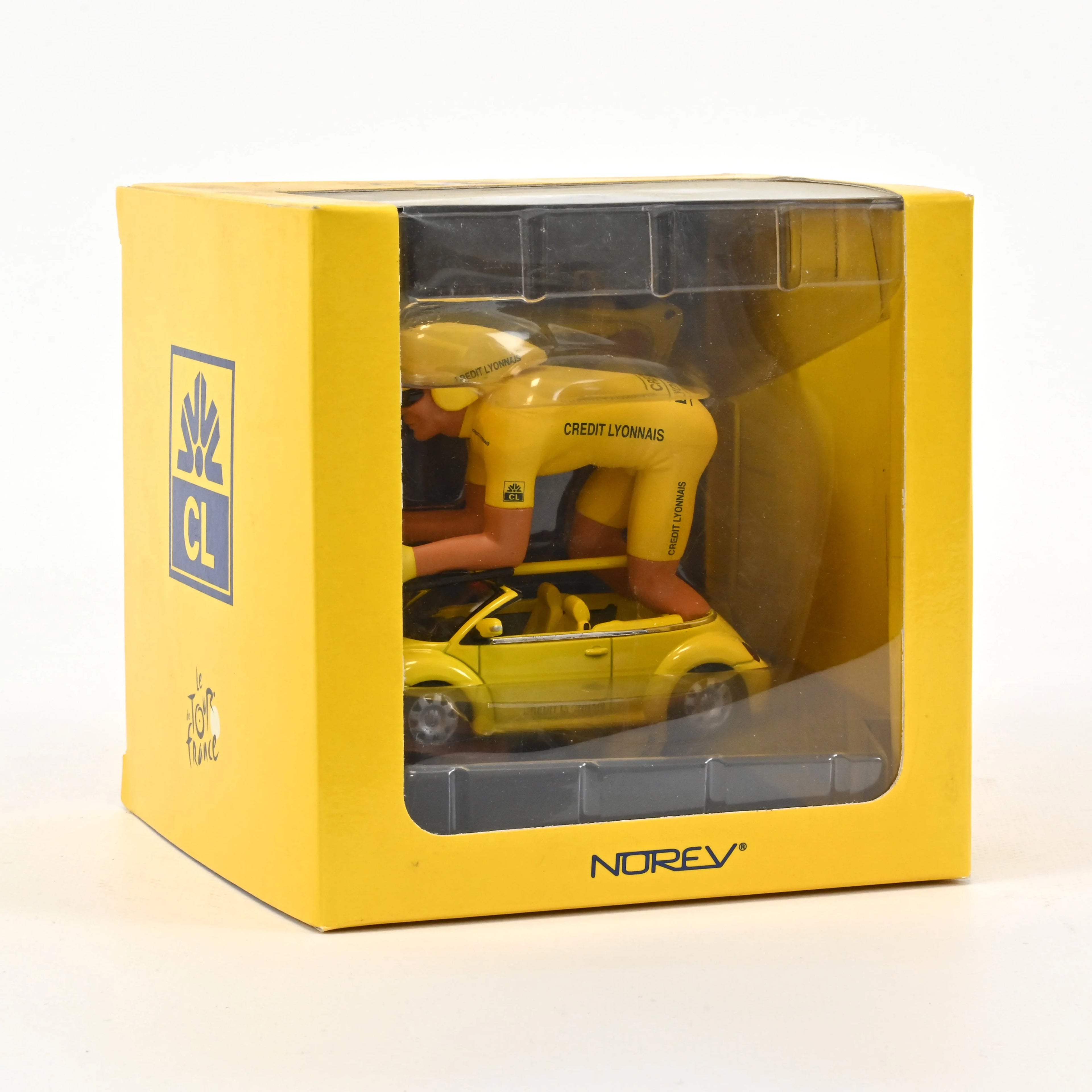 VW New Beetle Cabriolet TDF 2005 (with Giant Cyclist) 1:43