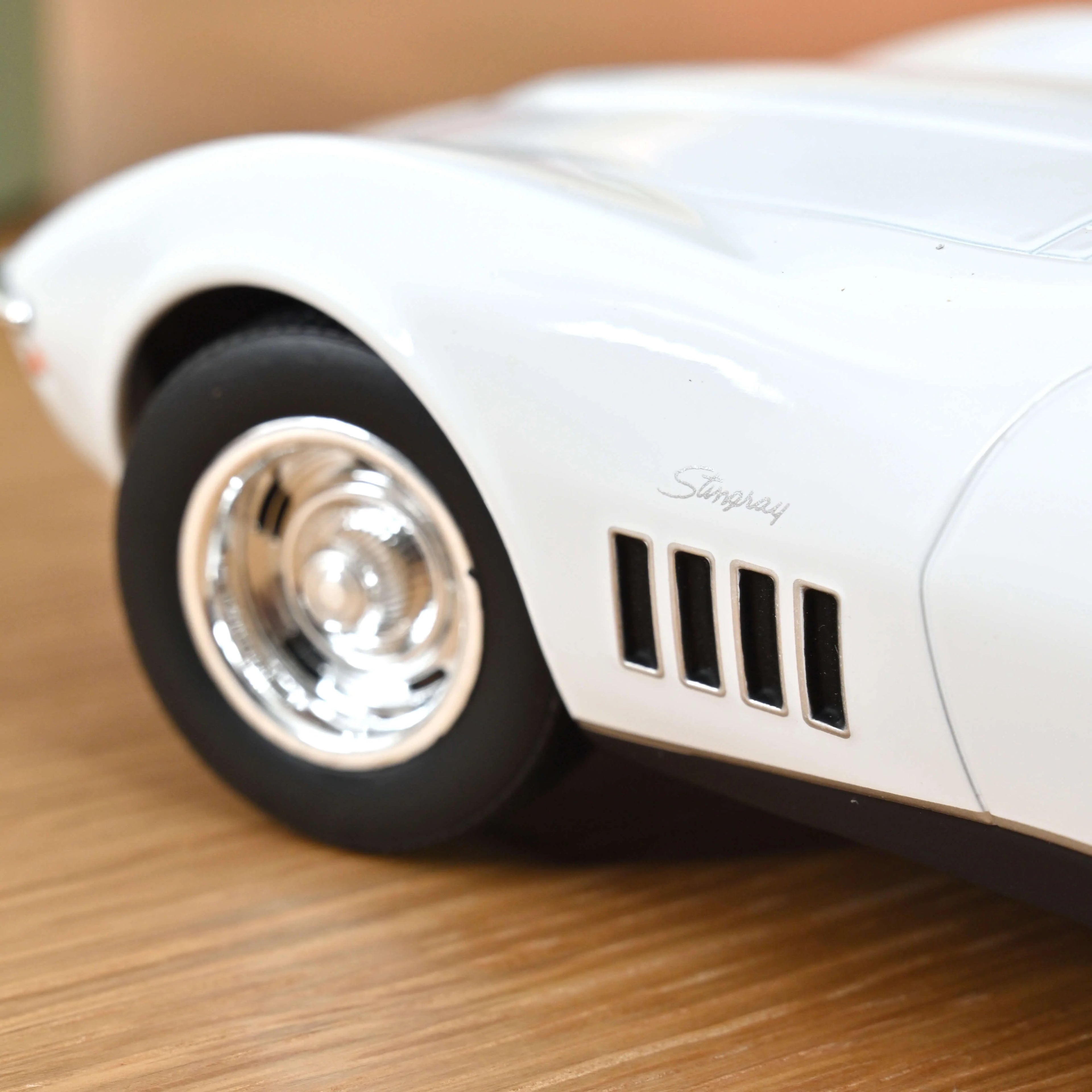 Chevrolet Corvette Convertible 1969 Can Am White 1/18