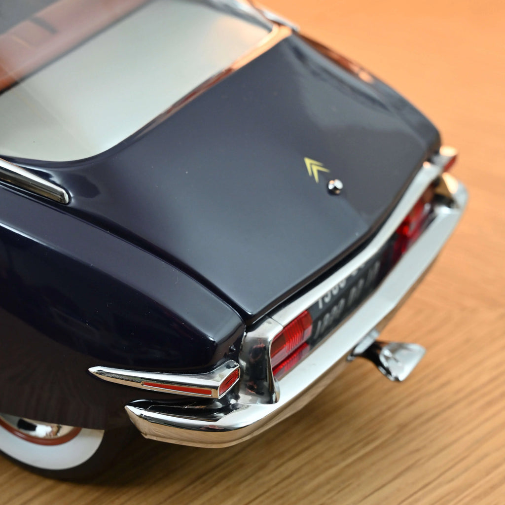 Citroën DS 19 1955 Lilas et Champagne 1:12
