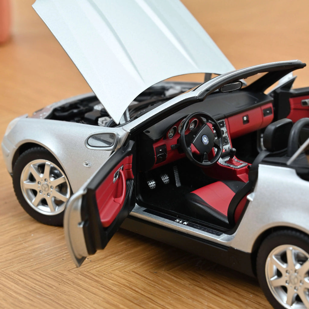 Mercedes-Benz SLK 1996 Brillant Silber 1:18